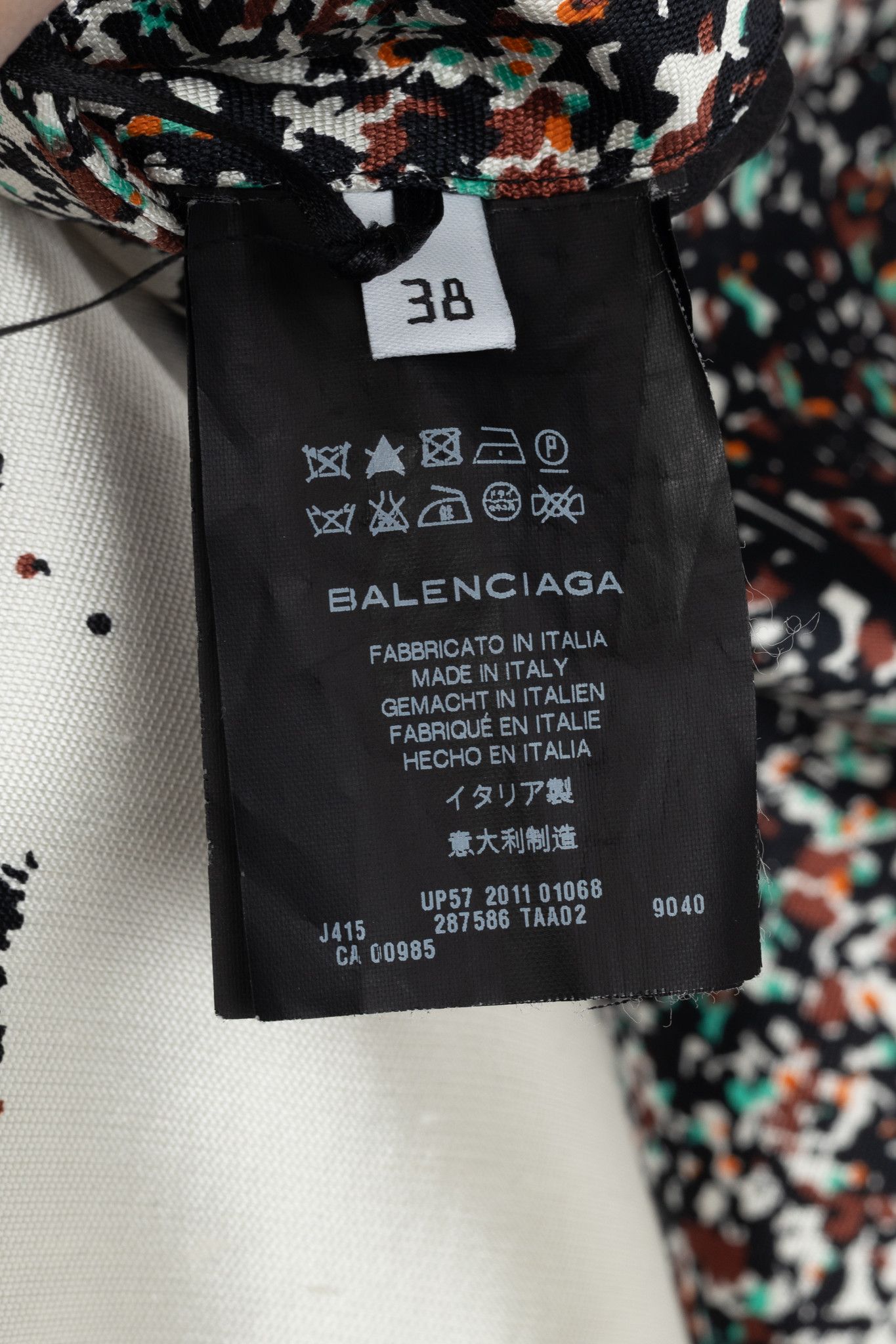 Balenciaga Balenciaga R/12 Runway Leaves-Print Silk Full Mini Skirt Size 29" - 8 Thumbnail