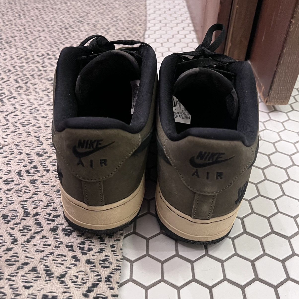 Nike × Undefeated Nike x Undefeated AF1 in army green. Size 12. Size US 12 / EU 45 - 2 Thumbnail