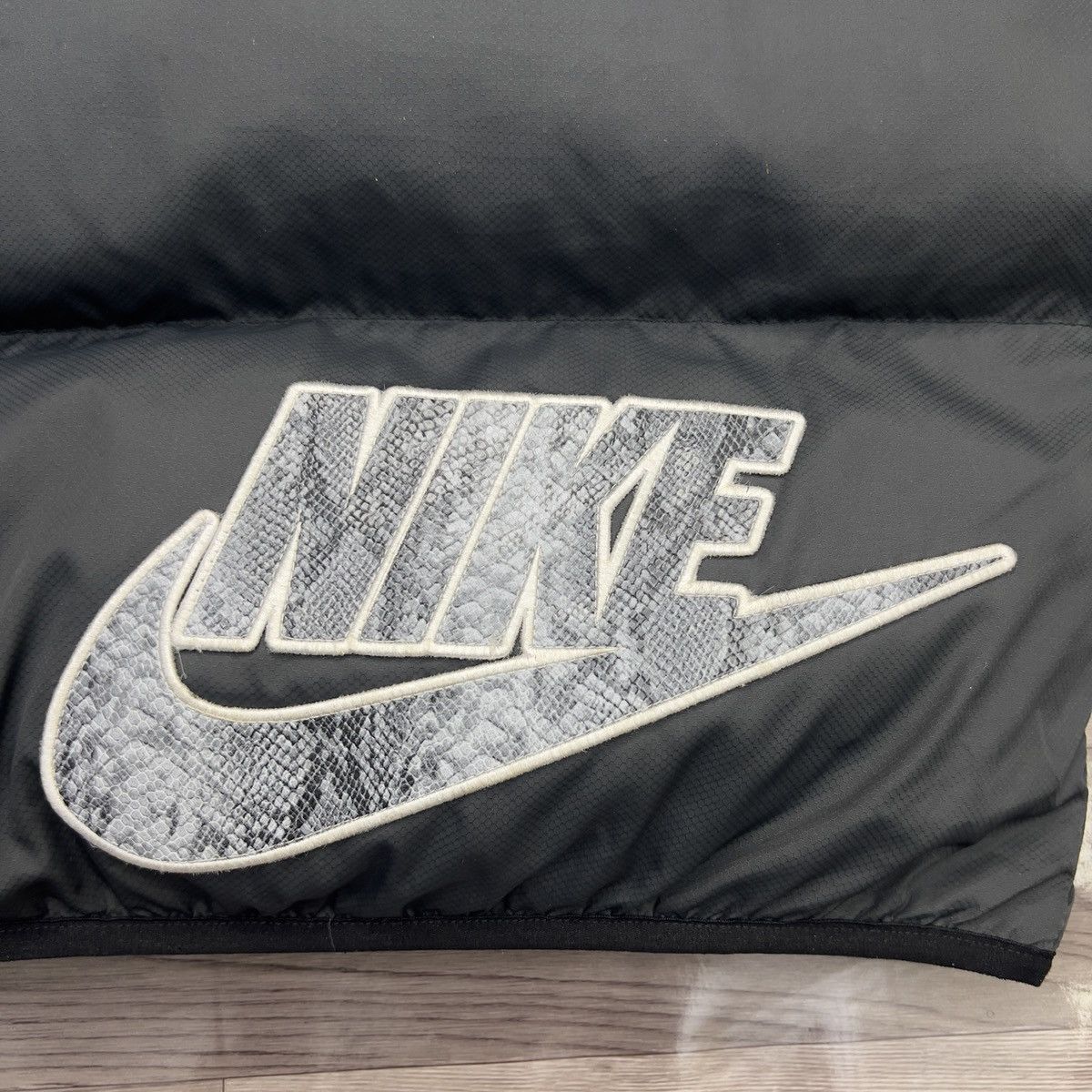 Nike × Supreme Nike x Supreme Reversible Puffer Jacket Size US M / EU 48-50 / 2 - 15 Thumbnail