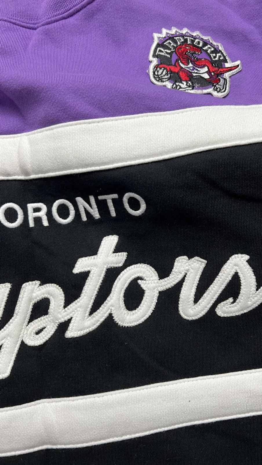 Mitchell & Ness VTG 90’s Toronto Raptors NBA mitchell&ness sweatshirt Size US XL / EU 56 / 4 - 4 Thumbnail