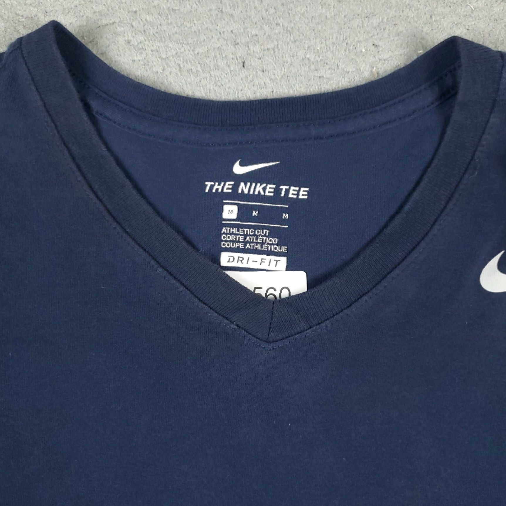 Nike Nike T Shirt Mens Size Medium Blue Swoosh Logo Casual Short Sleeve Adult Regular Cotton Blend T-Shirt Mens Clothing Size US M / EU 48-50 / 2 - 3 Thumbnail