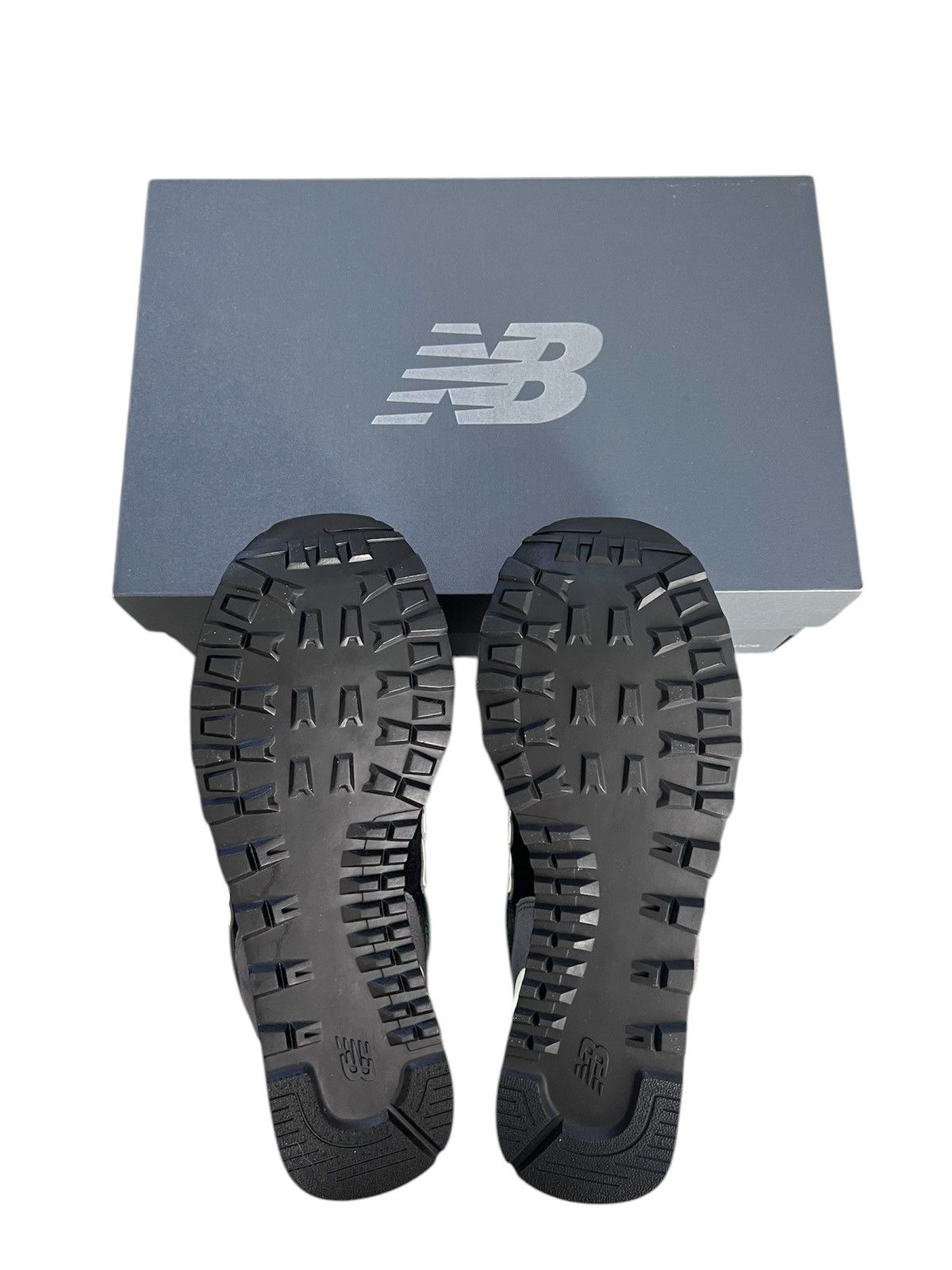 New Balance 574 Playing Card Size US 10 / EU 43 - 5 Thumbnail