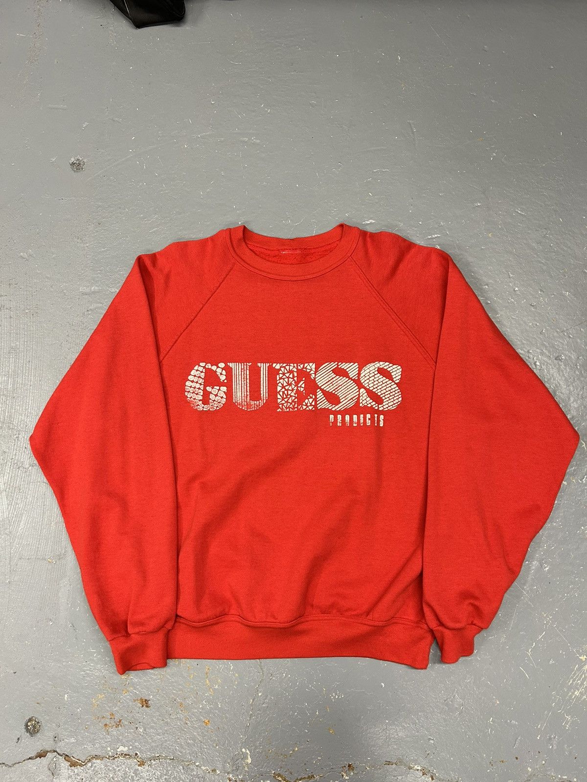 Guess × Vintage Crazy Vintage 90s Essential Red Guess Jean Pullover Crewneck Size US L / EU 52-54 / 3 - 1 Thumbnail