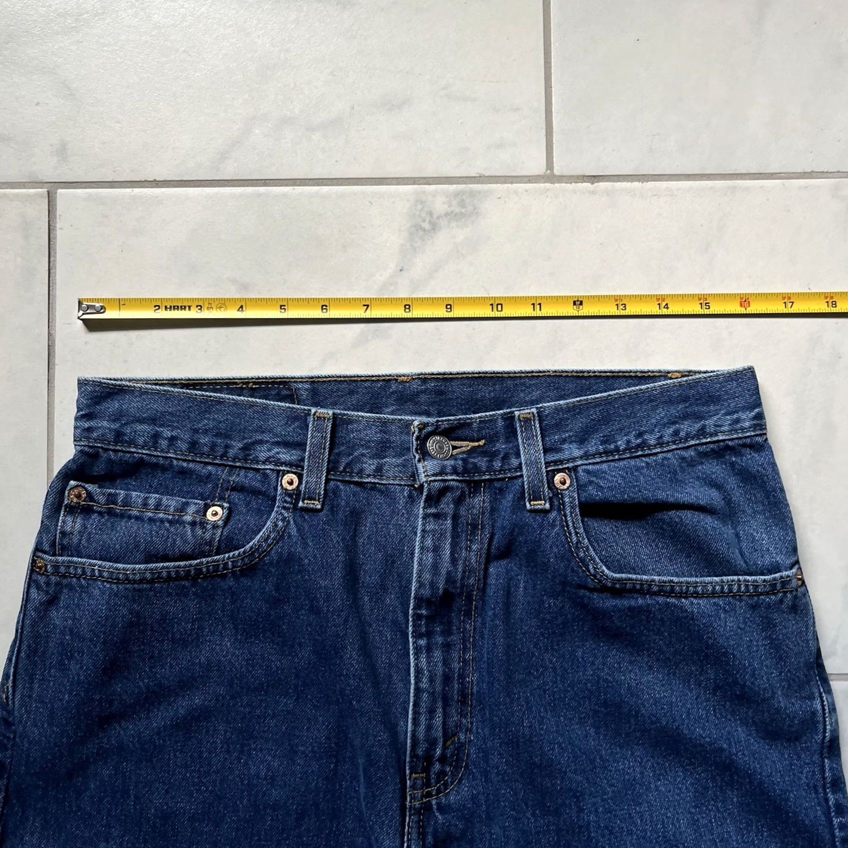 Levi's VINTAGE Levi's Jeans 32x31 Blue Mens Regular Fit Straight Denim Belt Loops 5-Pocket Button Closure Mens Clothing 90s? Size US 32 / EU 48 - 2 Thumbnail