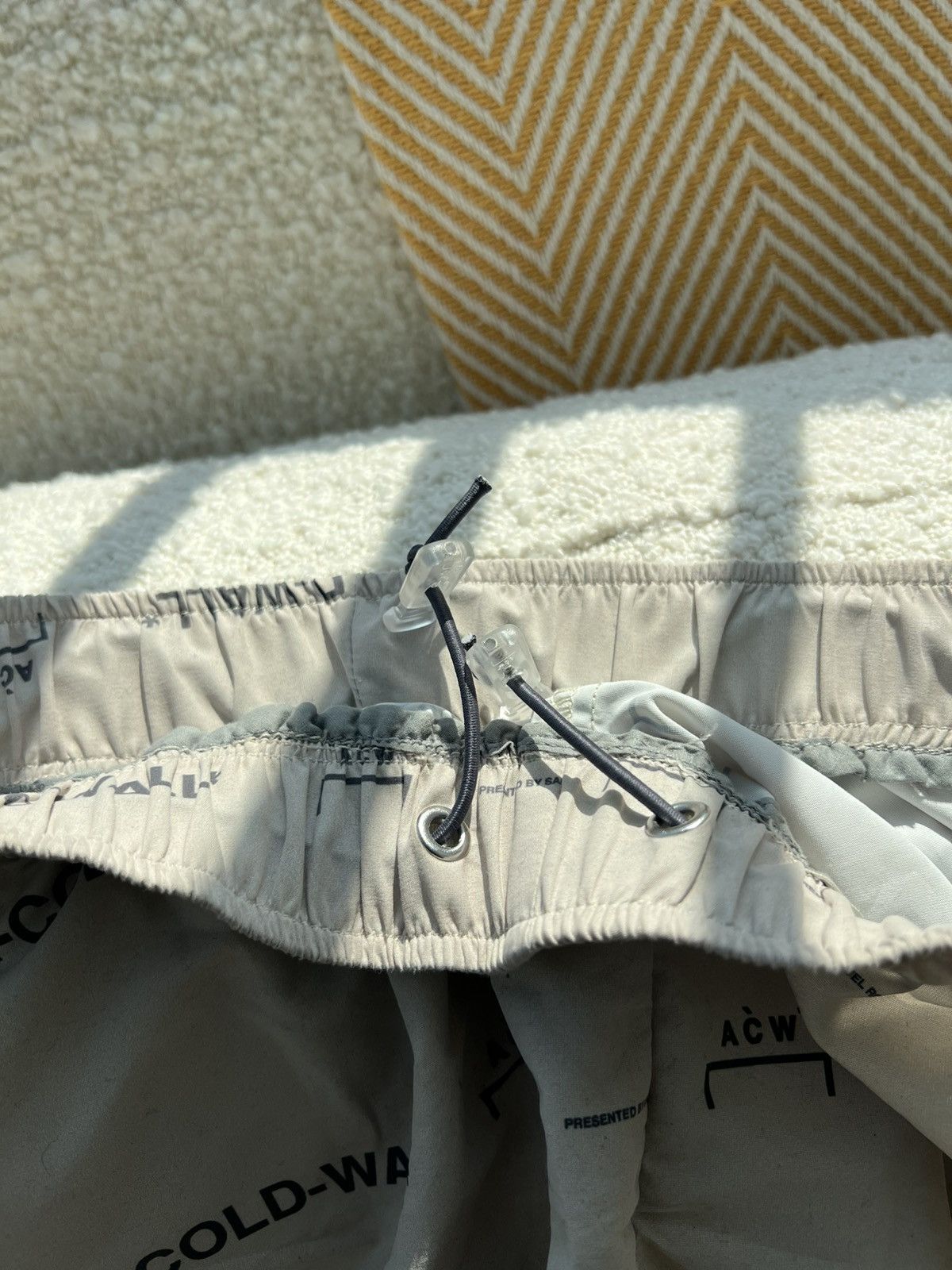 A-COLD-WALL* A-COLD-WALL LOGO SHORTS Size US 34 / EU 50 - 5 Thumbnail