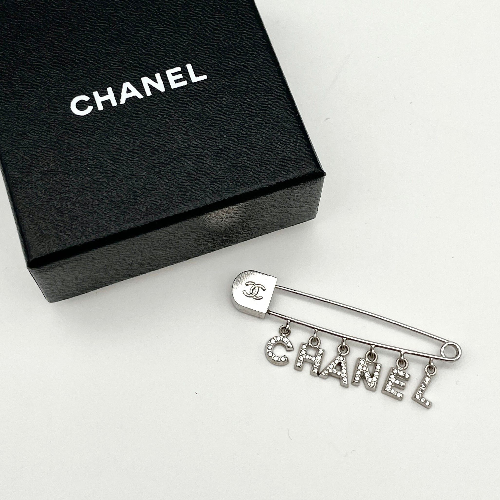 Chanel Chanel Pendant Brooch Size ONE SIZE - 1 Thumbnail