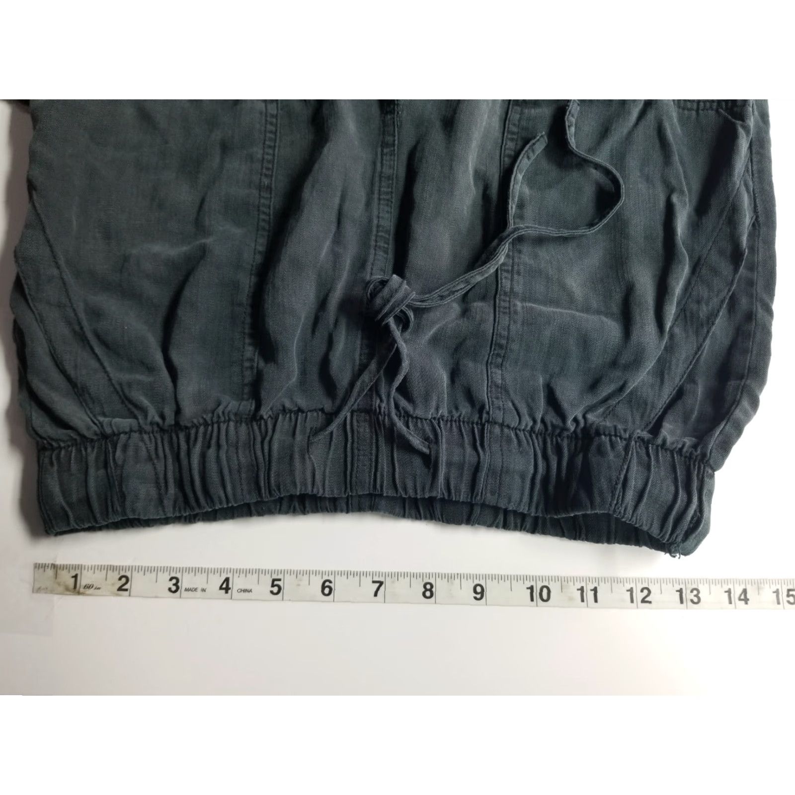 Vintage Carly Jean Women Black Casual Pants Size Small Cropped Inseam 26.75in Lyocell Casual Pants Women Car Theme Slim Fit? Size 28" / US 6 / IT 42 - 3 Thumbnail