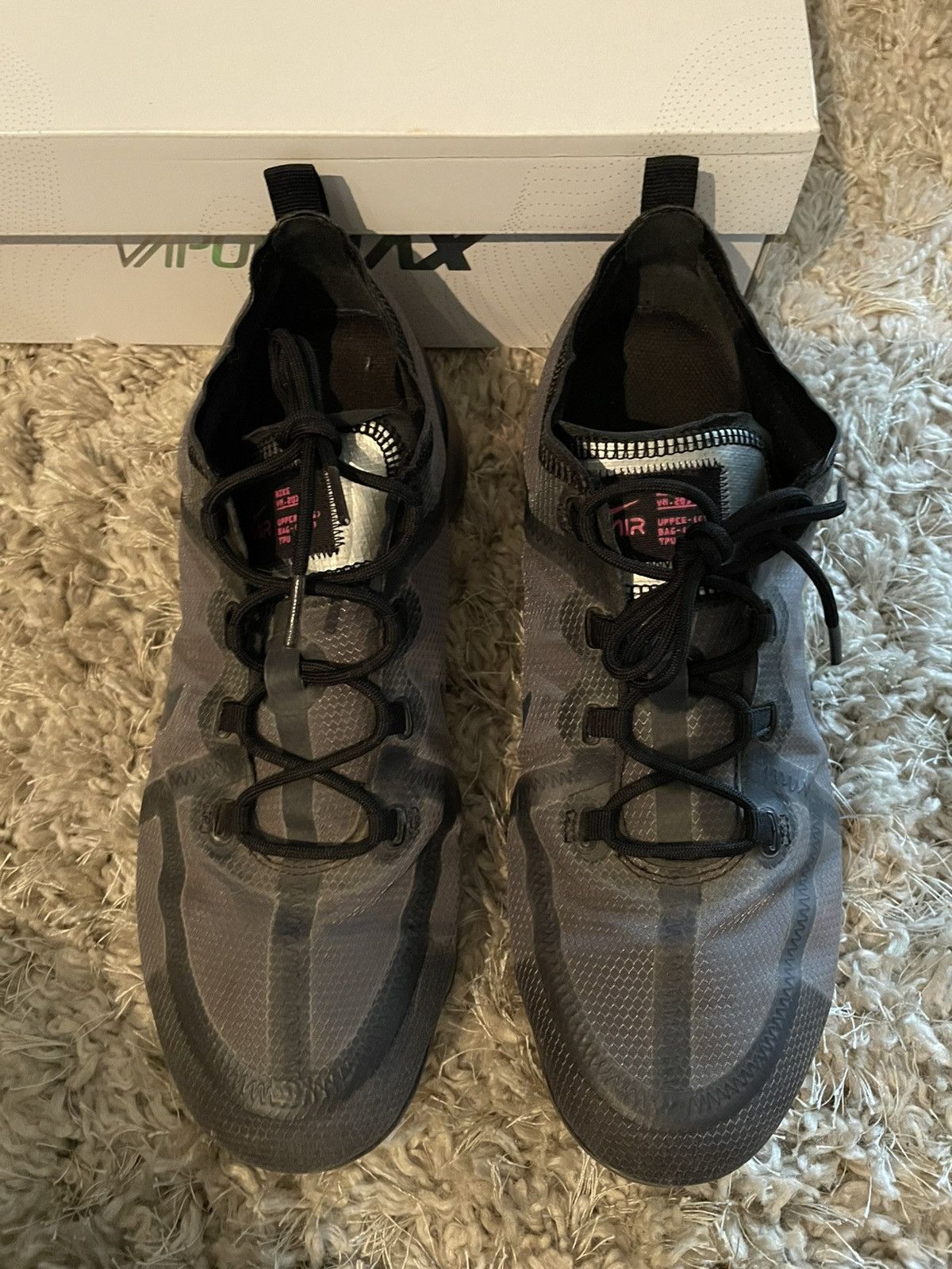 Nike Nike Air Max Vapor Max 2019 Size US 10.5 / EU 43-44 - 5 Thumbnail