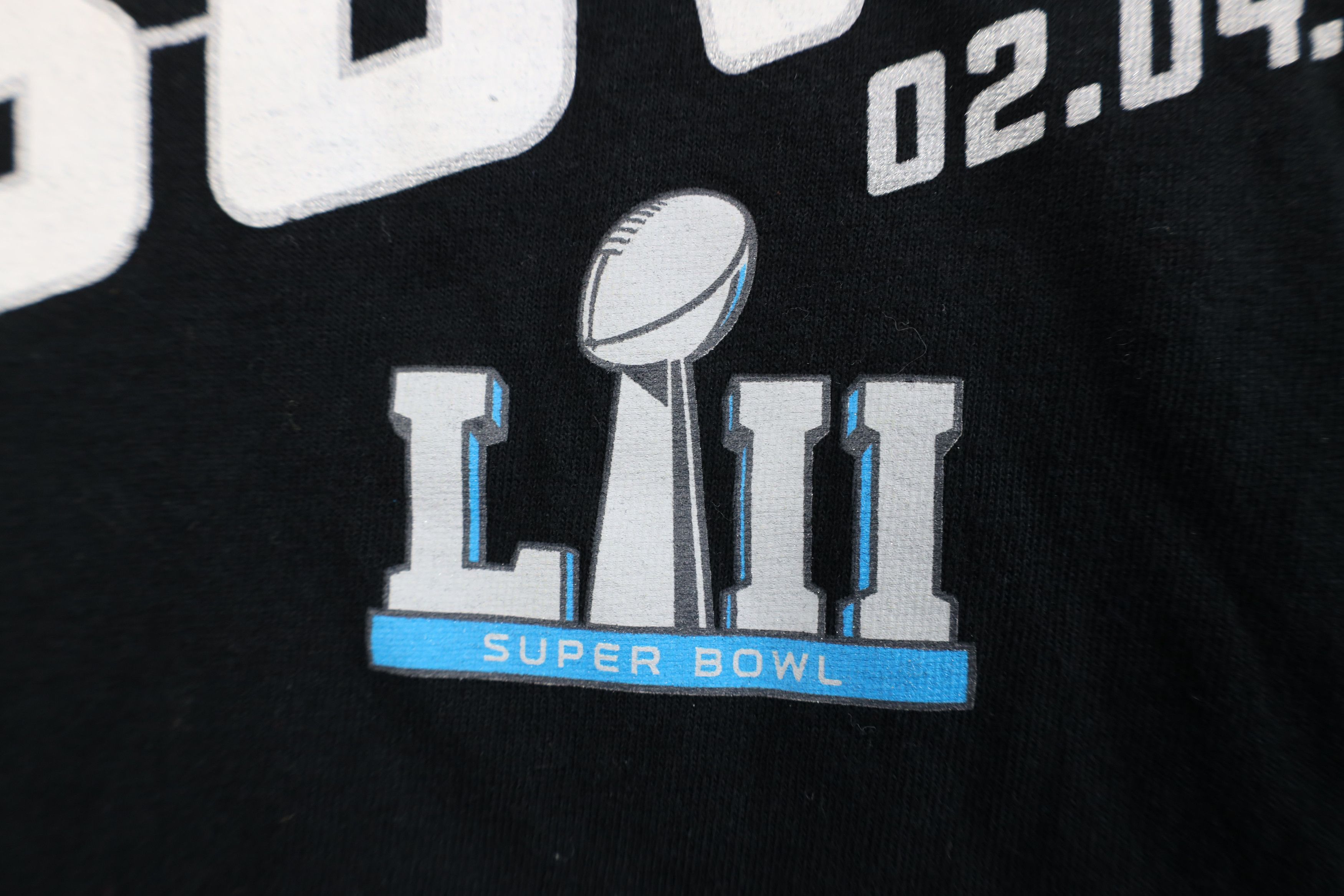 Vintage NFL Super Bowl LII Philadelphia Eagles Football T-Shirt Size US L / EU 52-54 / 3 - 5 Thumbnail