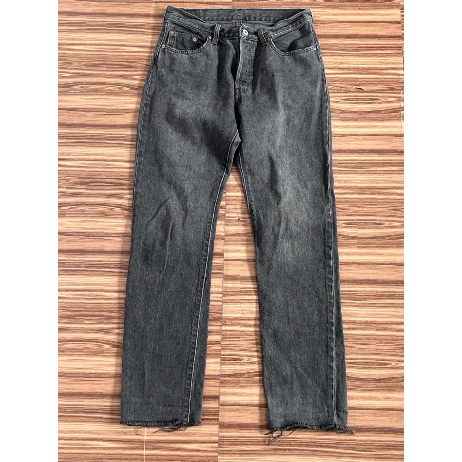 Levi's VINTAGE Levis 501 Jeans Gray Straight Button Fly Raw Hem Denim 28x32 - Levi's 501 Series - Dark Wash - 5-Pocket - Mid Rise - Classic Fit Womens Jeans Size 28" / US 6 / IT 42 - 2 Thumbnail