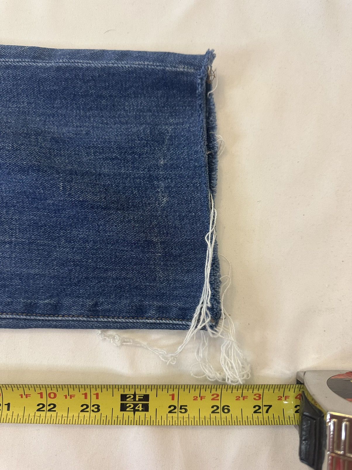 Madewell Madewell The Mid-Rise Slim Boyfriend Jean Size 29 Distressed Size 29" - 8 Thumbnail
