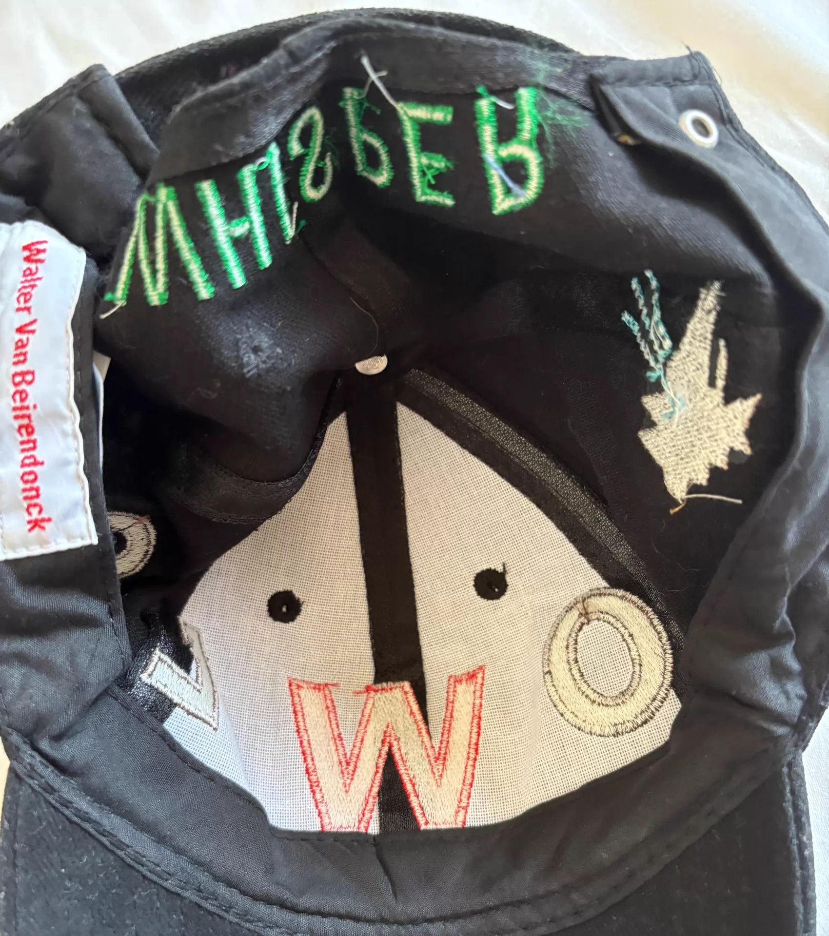 Walter Van Beirendonck WVB Vtg W Logo Wolf Embroidery Corduroy-like Hat Size ONE SIZE - 8 Thumbnail
