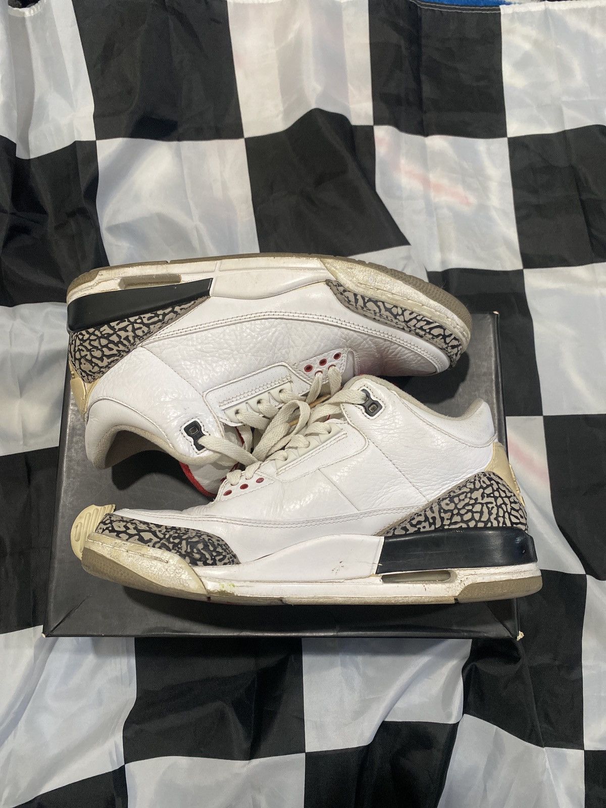 Jordan Brand Air Jordan 3 White Cement size 8.5 Size US 8.5 / EU 41-42 - 3 Thumbnail