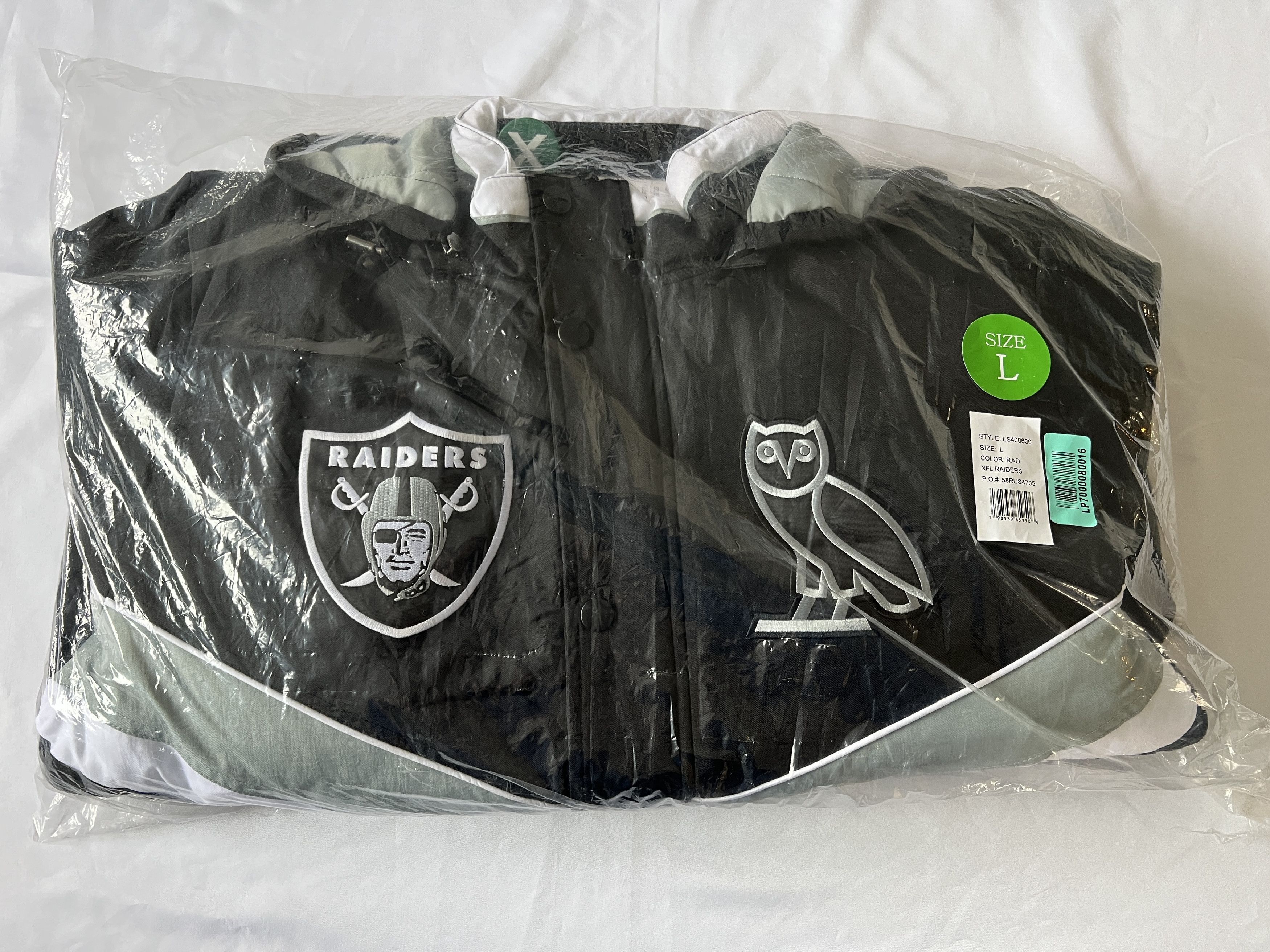 Drake OVO x NFL LAS VEGAS RAIDERS STARTER SIDELINE PUFFER JACKET Size US L / EU 52-54 / 3 - 2 Thumbnail