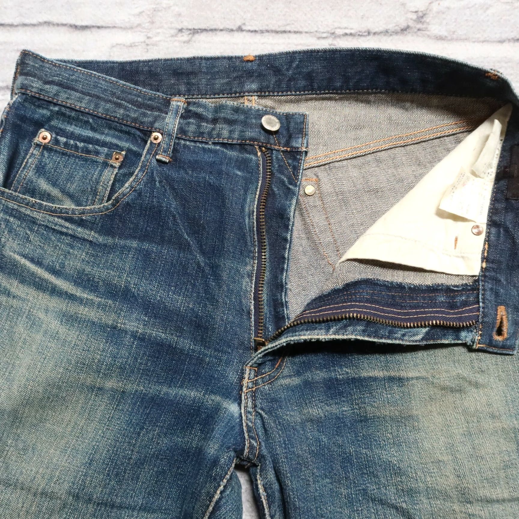 Comme des Garcons Girl VINTAGE Comme Des Garcons Homme Distressed Selvedge Denim Jeans Men 32x30 1/2 Dark Wash Denim 90s (if applicable) Distressed Womens? Size US 32 / EU 48 - 7 Thumbnail