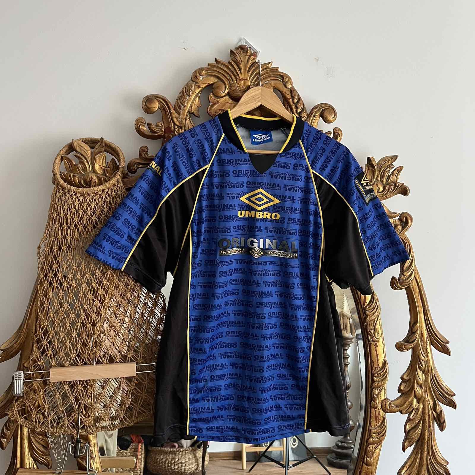Umbro × Vintage Vintage Umbro Soccer Jersey Shirt Blue 90s Sz M Size US M / EU 48-50 / 2 - 1 Thumbnail