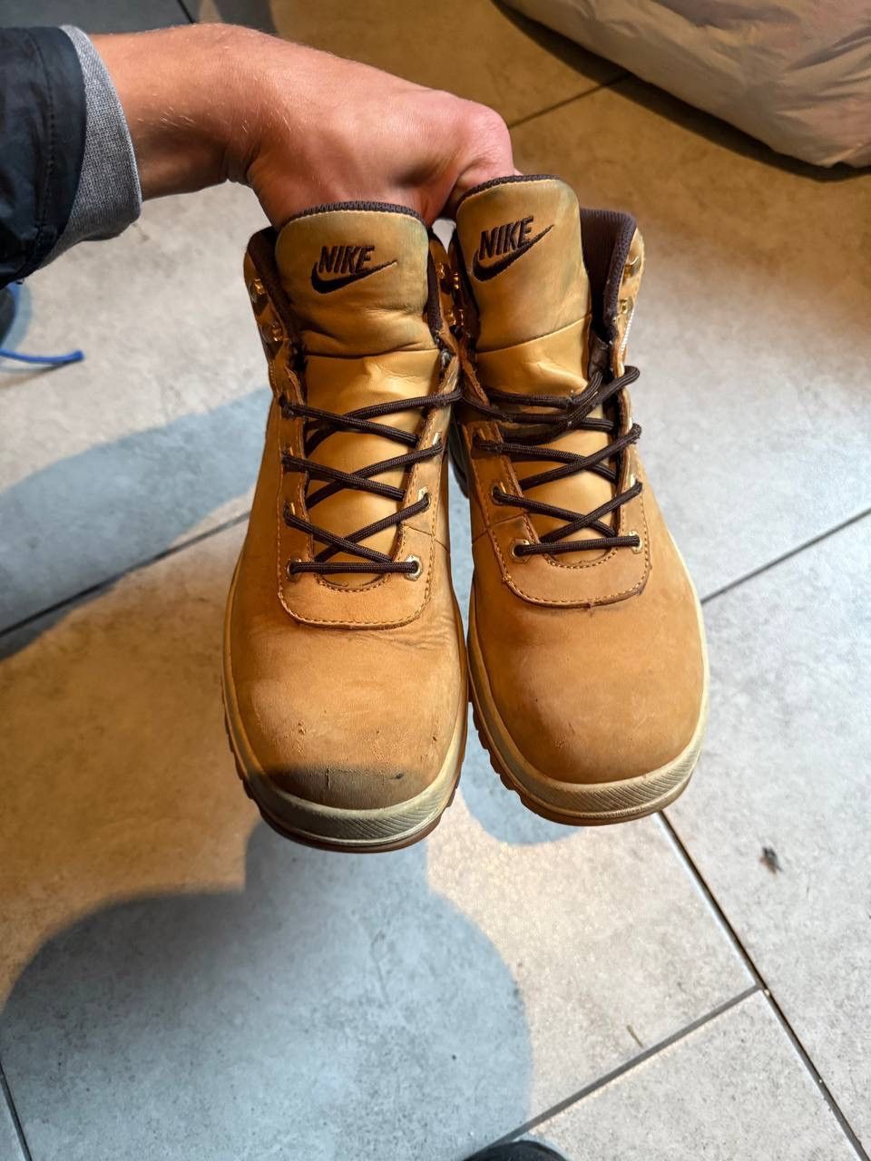 Nike ACG Nike ACG Vintage Shoes Boots 2000s Size US 8 / EU 41 - 2 Thumbnail