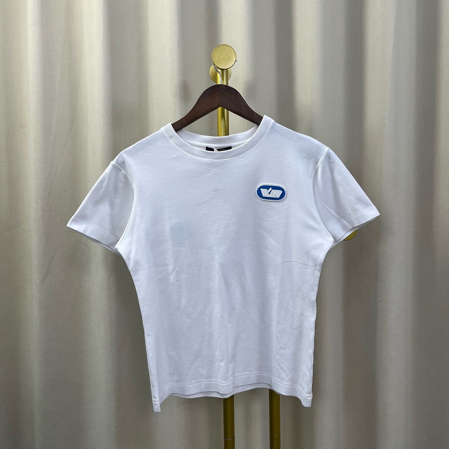 Louis Vuitton Louis Vuitton Logo Patch T-Shirt Size XS Size XS / US 0-2 / IT 36-38 - 1 Thumbnail
