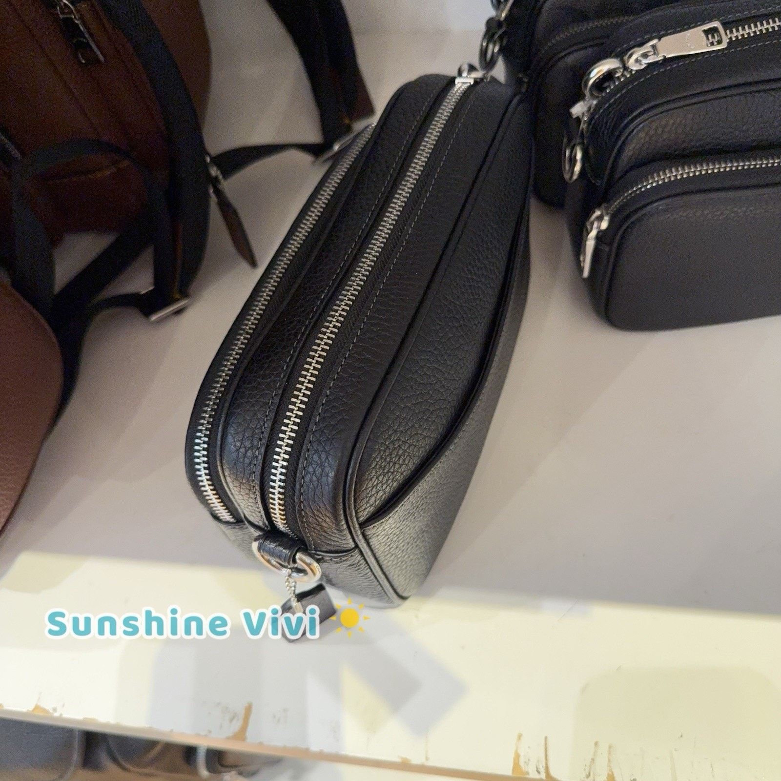 Coach NWT Coach Finlay Crossbody Bag CDB24 leather Silver Black Size ONE SIZE - 6 Thumbnail