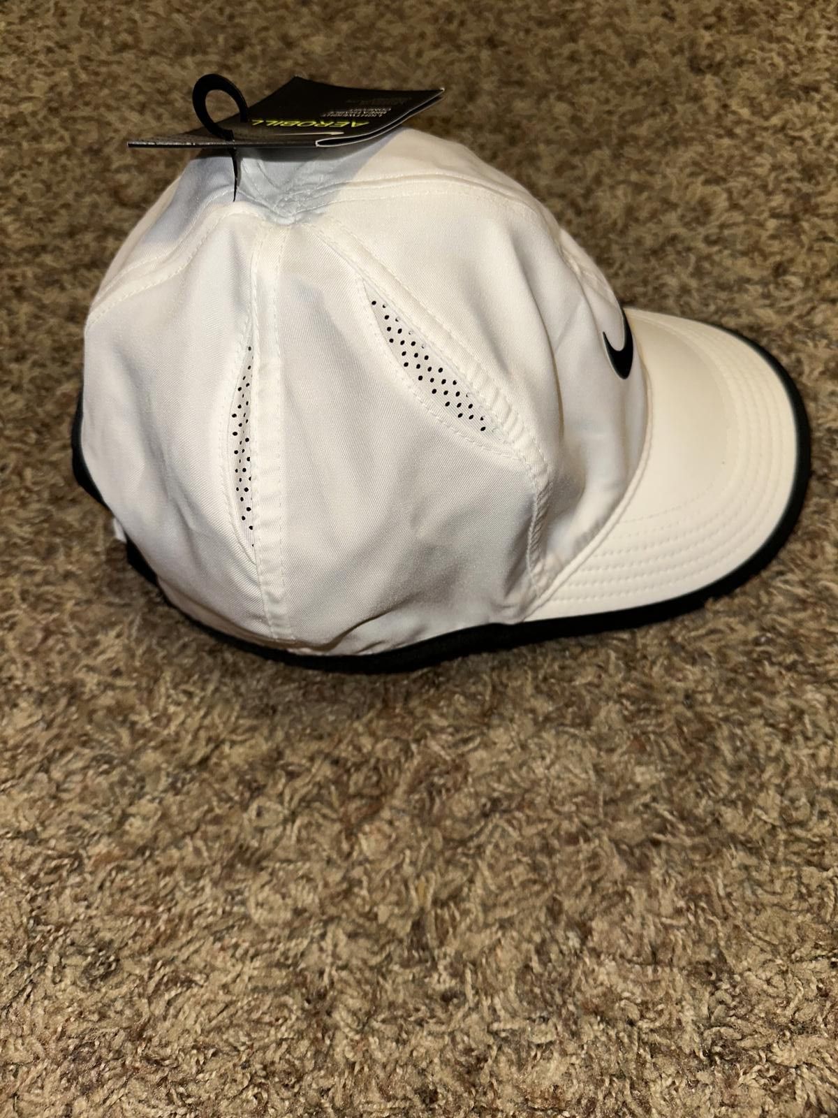 Nike Nike Women Sportswear Tennis AeroBill Featherlight Women's Adjustable Cap Size ONE SIZE - 7 Thumbnail