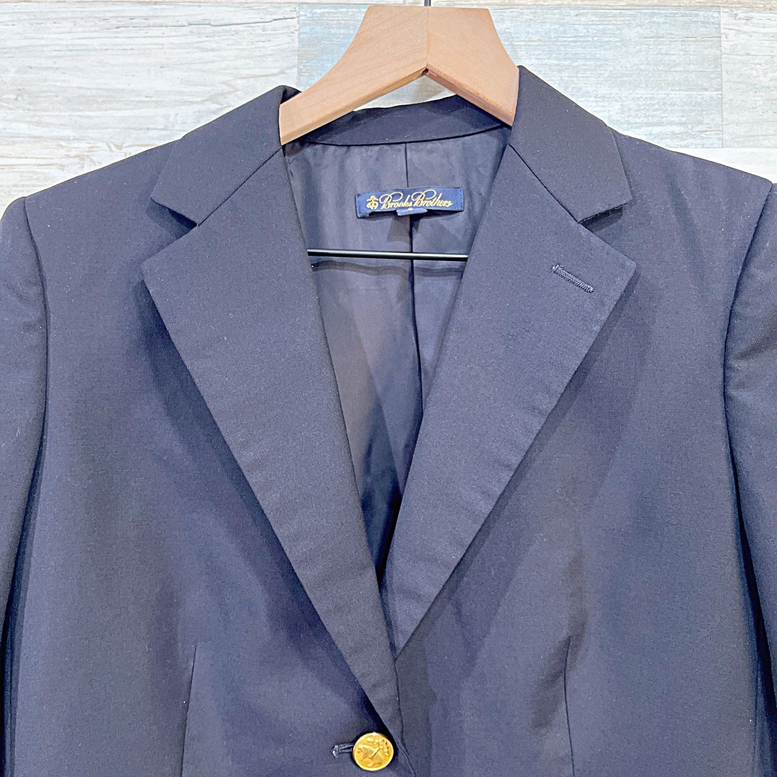 Brooks Brothers Brooks Brothers Loro Piana Gold Button Blazer Navy Womens 6 Size M / US 6-8 / IT 42-44 - 3 Thumbnail