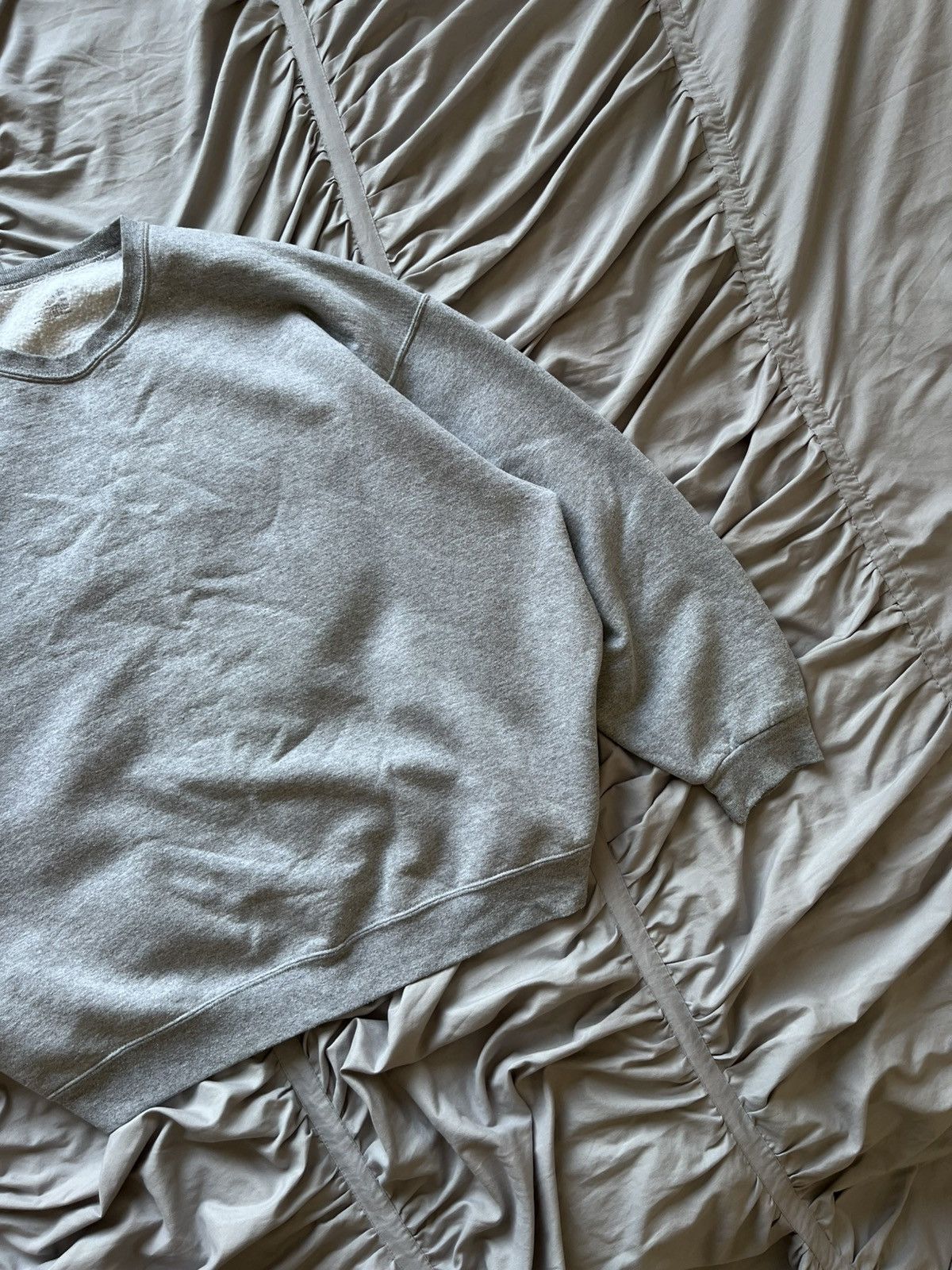 Japanese Brand Vintage Sweatshirt 1990s Rare Fruit of the Loom Japanese Size US XXL / EU 58 / 5 - 3 Thumbnail