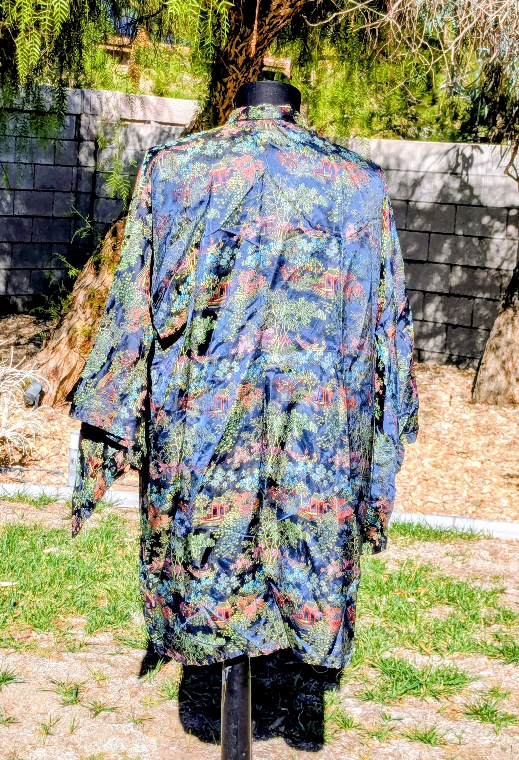 Other Vintage Chinese Satin Brocade Tomesode Dressing Robe Kimono Size XL / US 12-14 / IT 48-50 - 4 Thumbnail