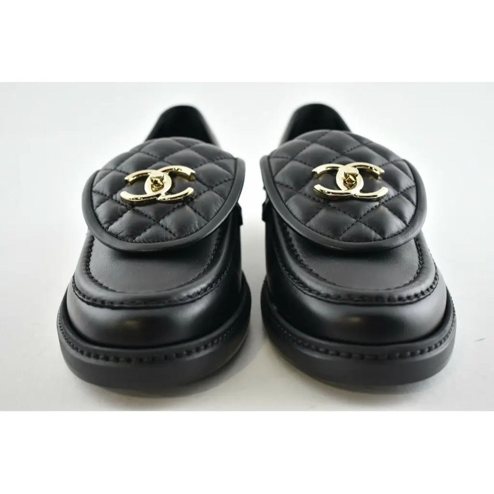 Chanel Chanel Turnlock Gold CC Logo Mule Slip On Flat Loafer 36 Size US 6 / IT 36 - 6 Thumbnail