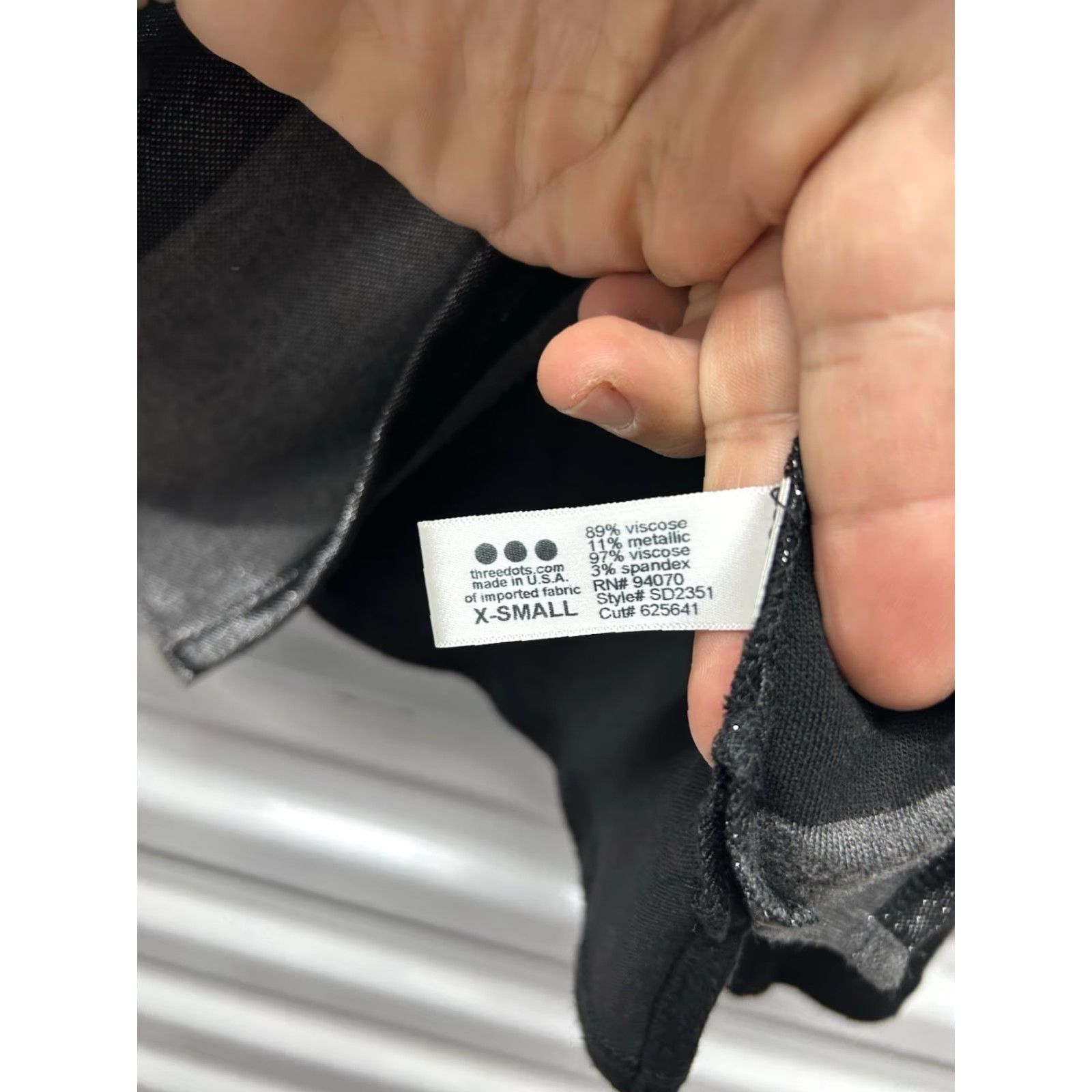 Vintage ThreeDots Blouse Women XS Knit Round Neck Long Sleeve Black/Gunmetal Stripe Pullover Classic Fit Casual All Seasons Size XS / US 0-2 / IT 36-38 - 7 Thumbnail
