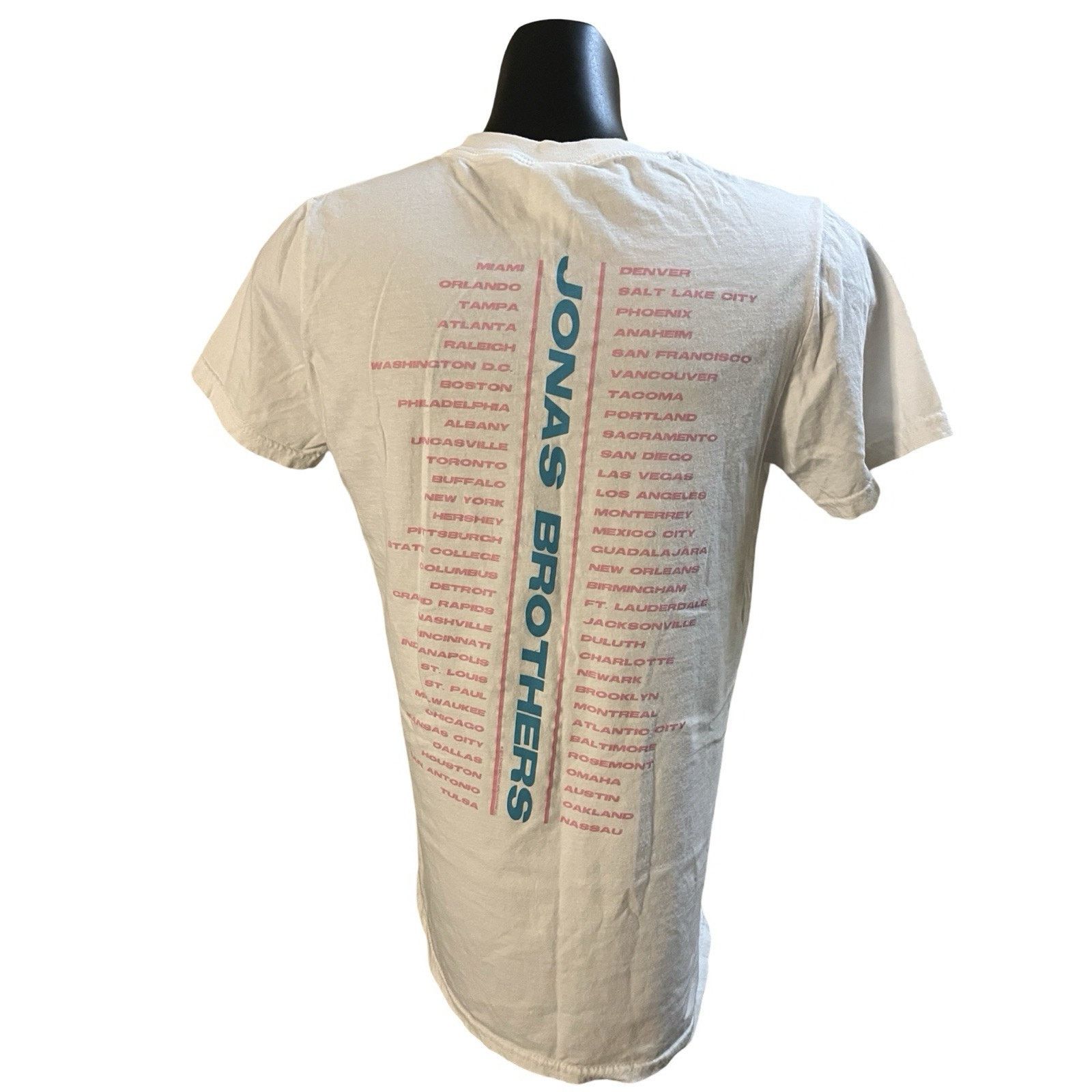Gildan Jonas Brothers Tour Graphic Tee – Size S Size S / US 4 / IT 40 - 2 Thumbnail