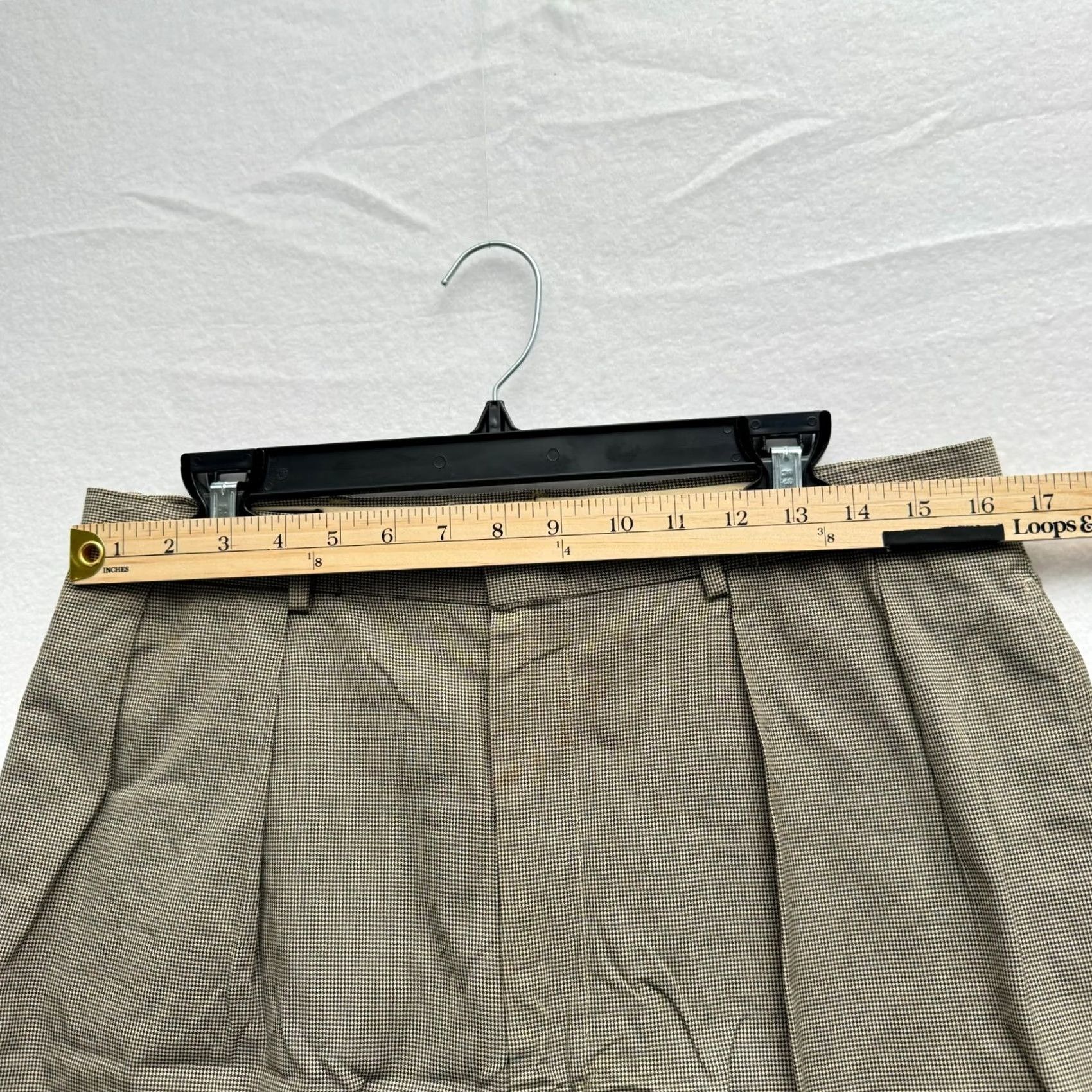 Polo Ralph Lauren VINTAGE Polo Ralph Lauren Pants Trousers Khaki Beighe/Cotton? Herringbone Pleated 34x30 Mens Straight Inseam 30 Polpo Ralph Lauren Pants Size US S / EU 44-46 / 1 - 7 Thumbnail