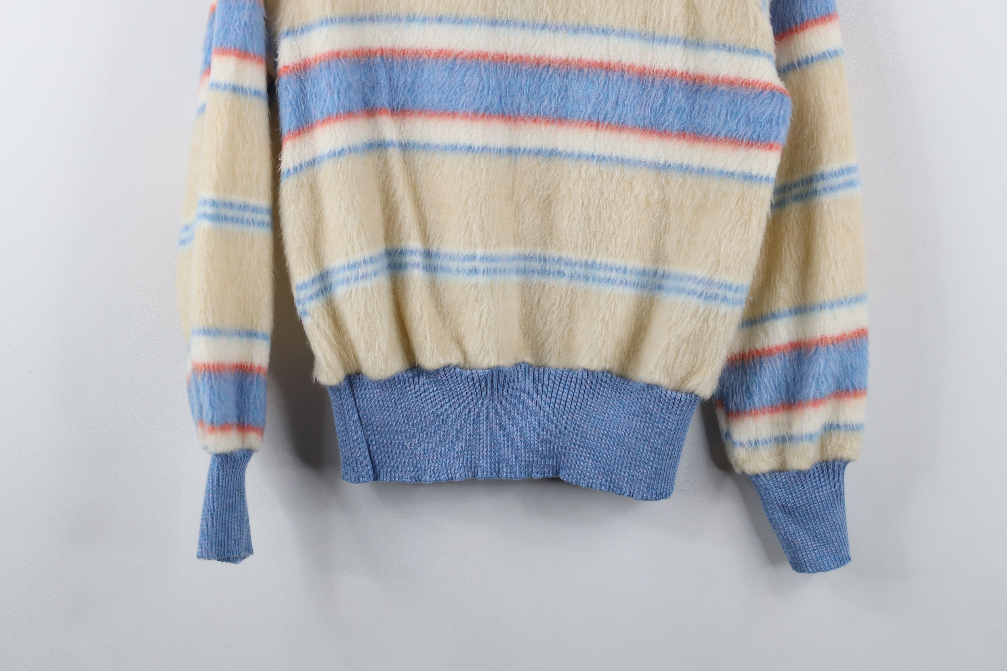 Vintage Vintage 70s Streetwear Striped Fuzzy Shag V-Neck Sweater USA Size S / US 4 / IT 40 - 10 Thumbnail