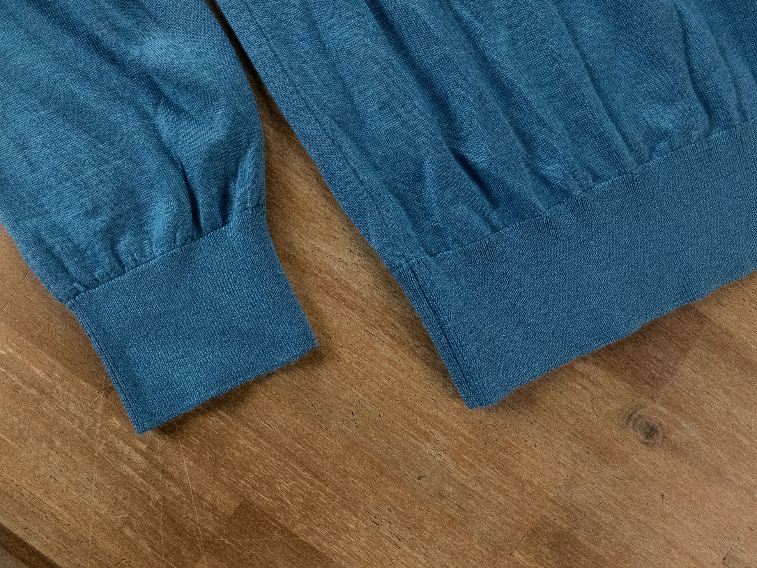 Other FALCONERI blue cashmere v-neck sweater XXL Size US XXL / EU 58 / 5 - 4 Thumbnail
