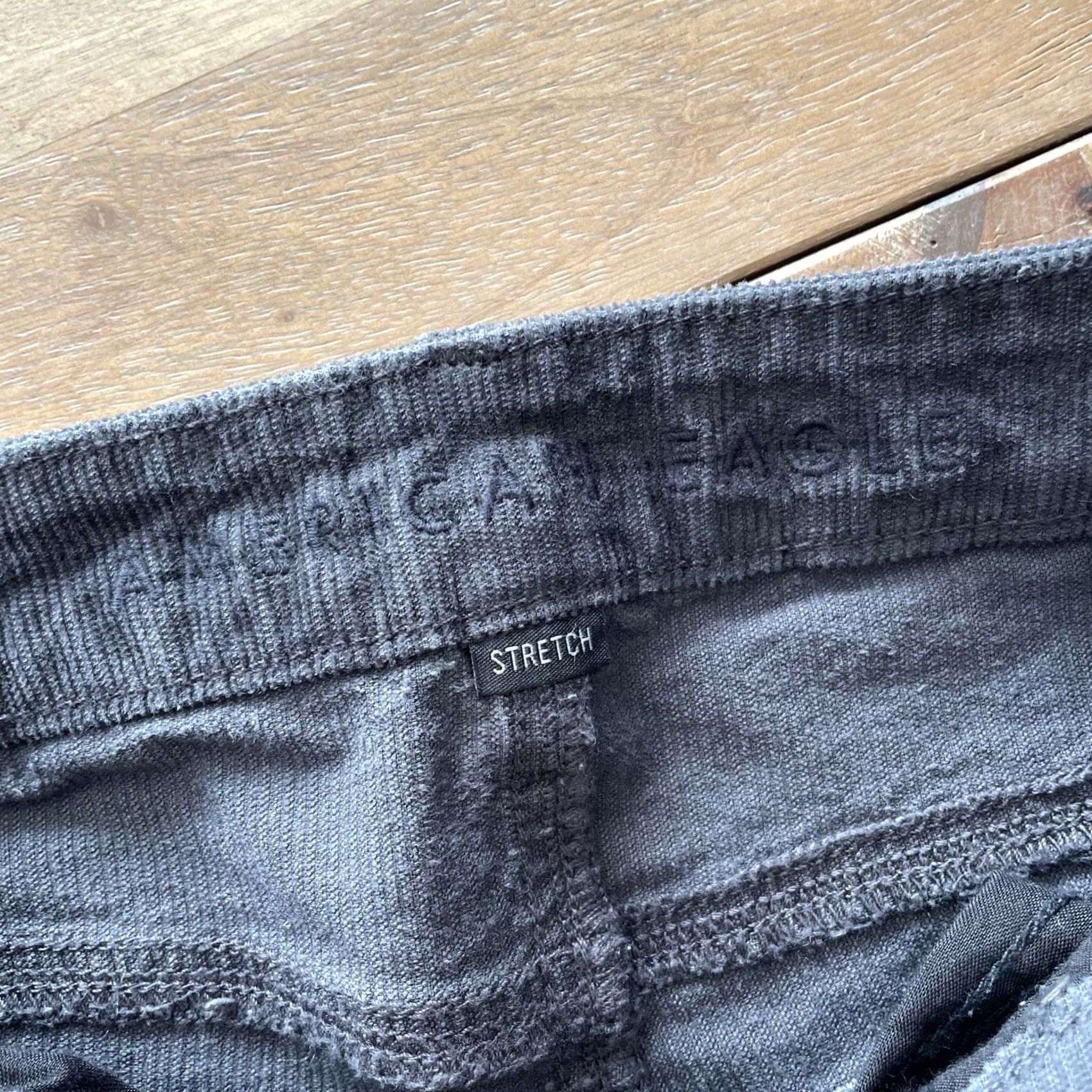 American Eagle Outfitters American Eagle Mom Straight Jean Women 2R (27x28) Black High RIse Corduroy Pants Size 26" / US 2 / IT 38 - 3 Thumbnail