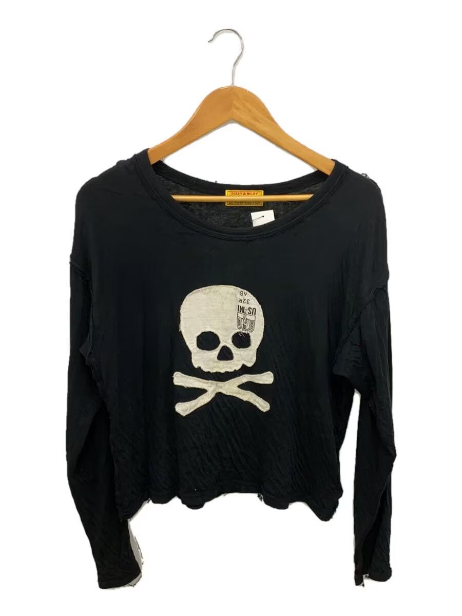 Boxy Skull Patch Long Sleeve Tee