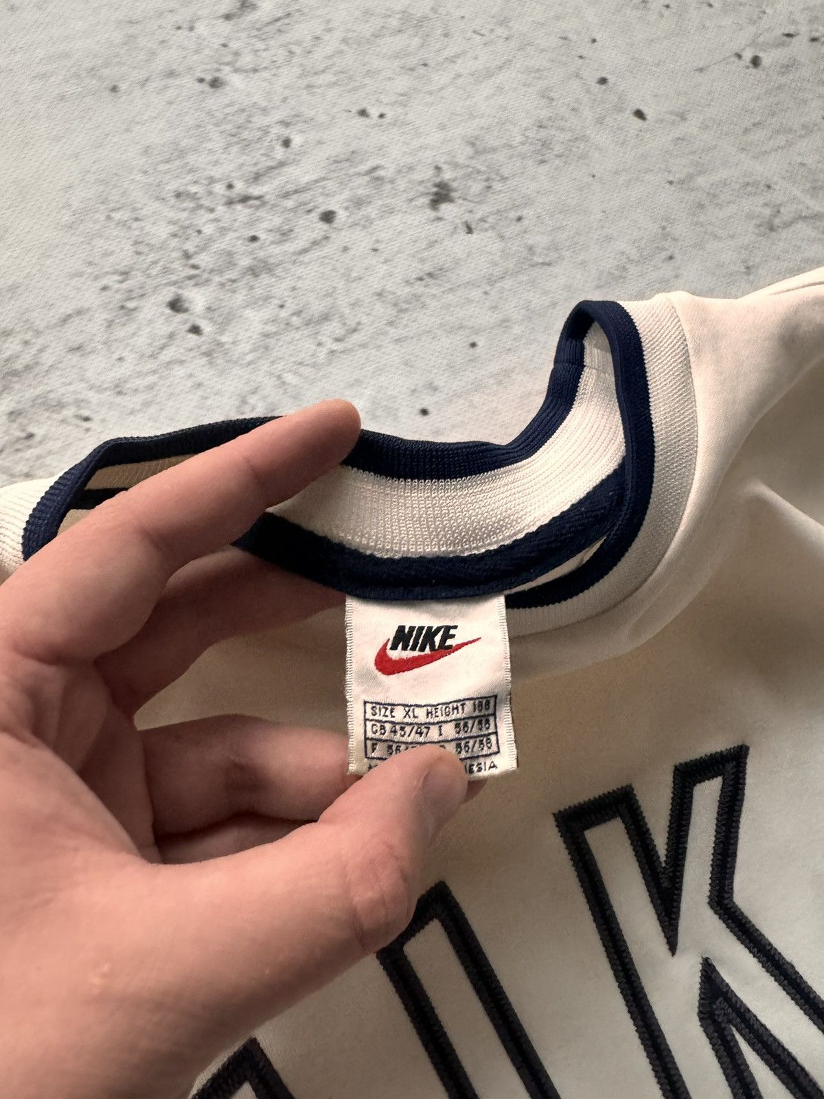 Nike × Vintage NIKE VINTAGE CENTER LOGO OVERSIZE BOXY SWEATSHIRT Size US XL / EU 56 / 4 - 6 Thumbnail