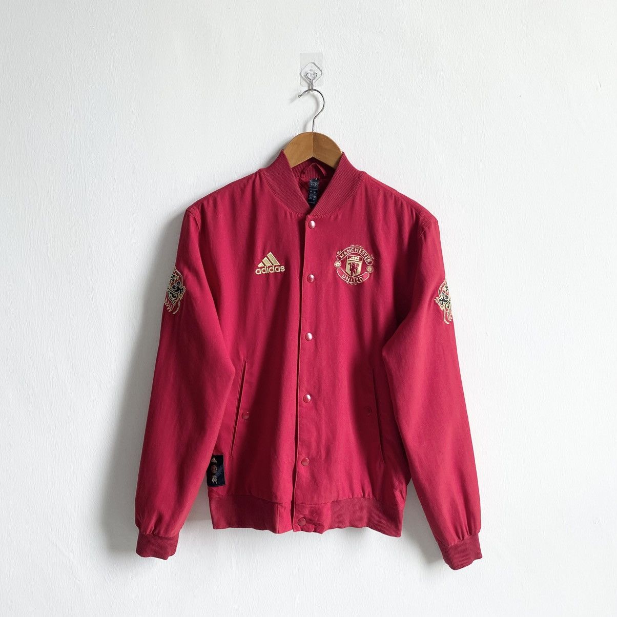 Adidas MANCHESTER UNITED CNY JACKET Size US XS / EU 42 / 0 - 1 Thumbnail