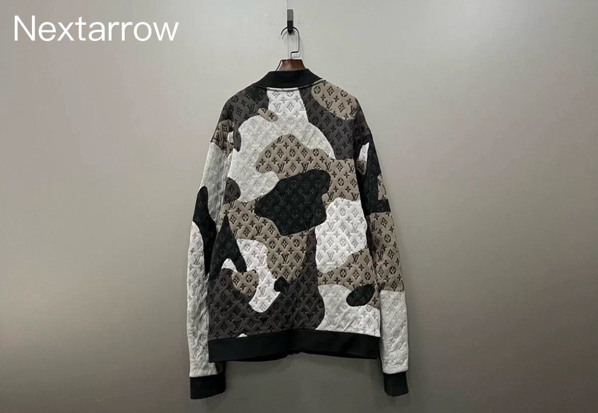 Louis Vuitton Louis Vuitton LV full logo face print baseball jacket Size US XL / EU 56 / 4 - 2 Thumbnail