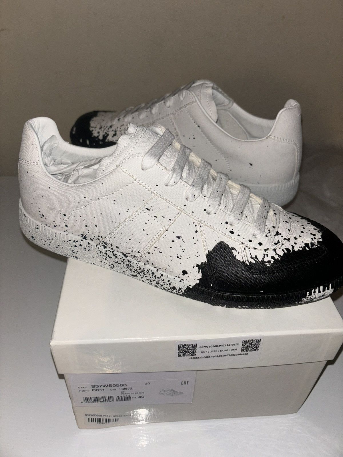 Maison Margiela Maison Margiela Replica 'Paint Splatter - White Black' Size US 7 / EU 40 - 8 Thumbnail