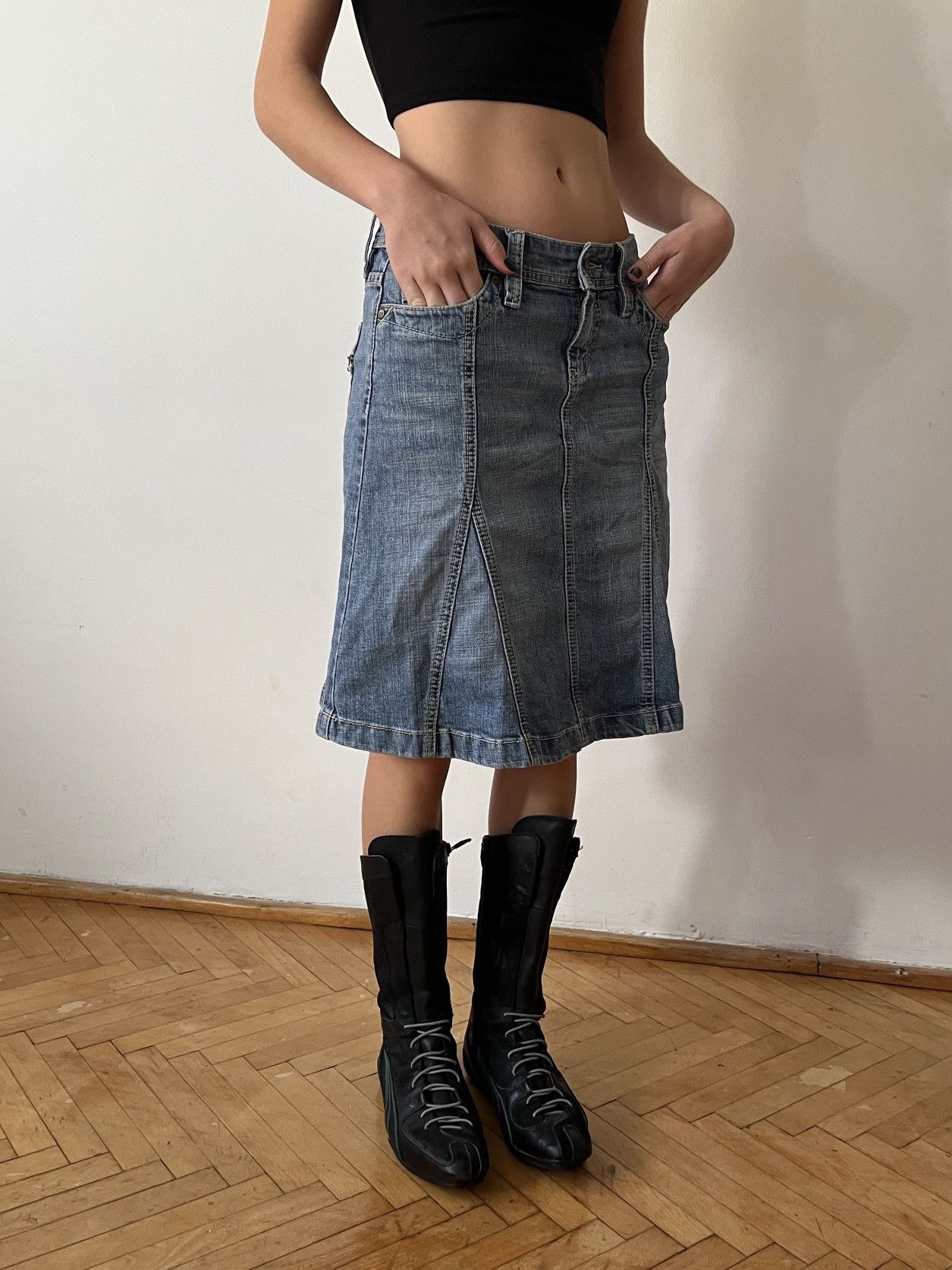 Vintage Vintage Denim y2k Mini Skirt Size 27" / US 4 / IT 40 - 1 Thumbnail