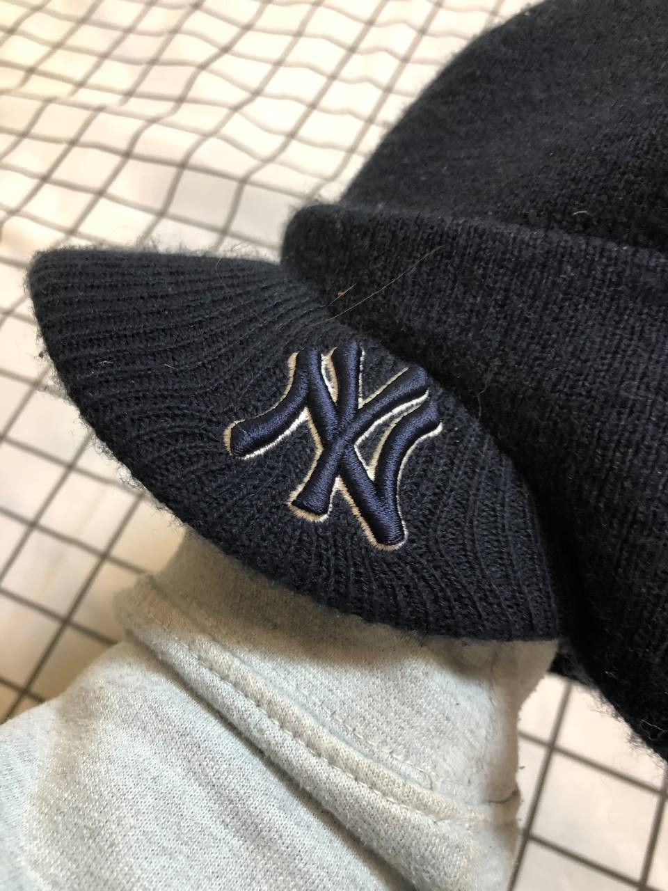 New York Yankees Vintage New York Yankees Big Logo Beanie Hat Streetwear Size ONE SIZE - 2 Thumbnail
