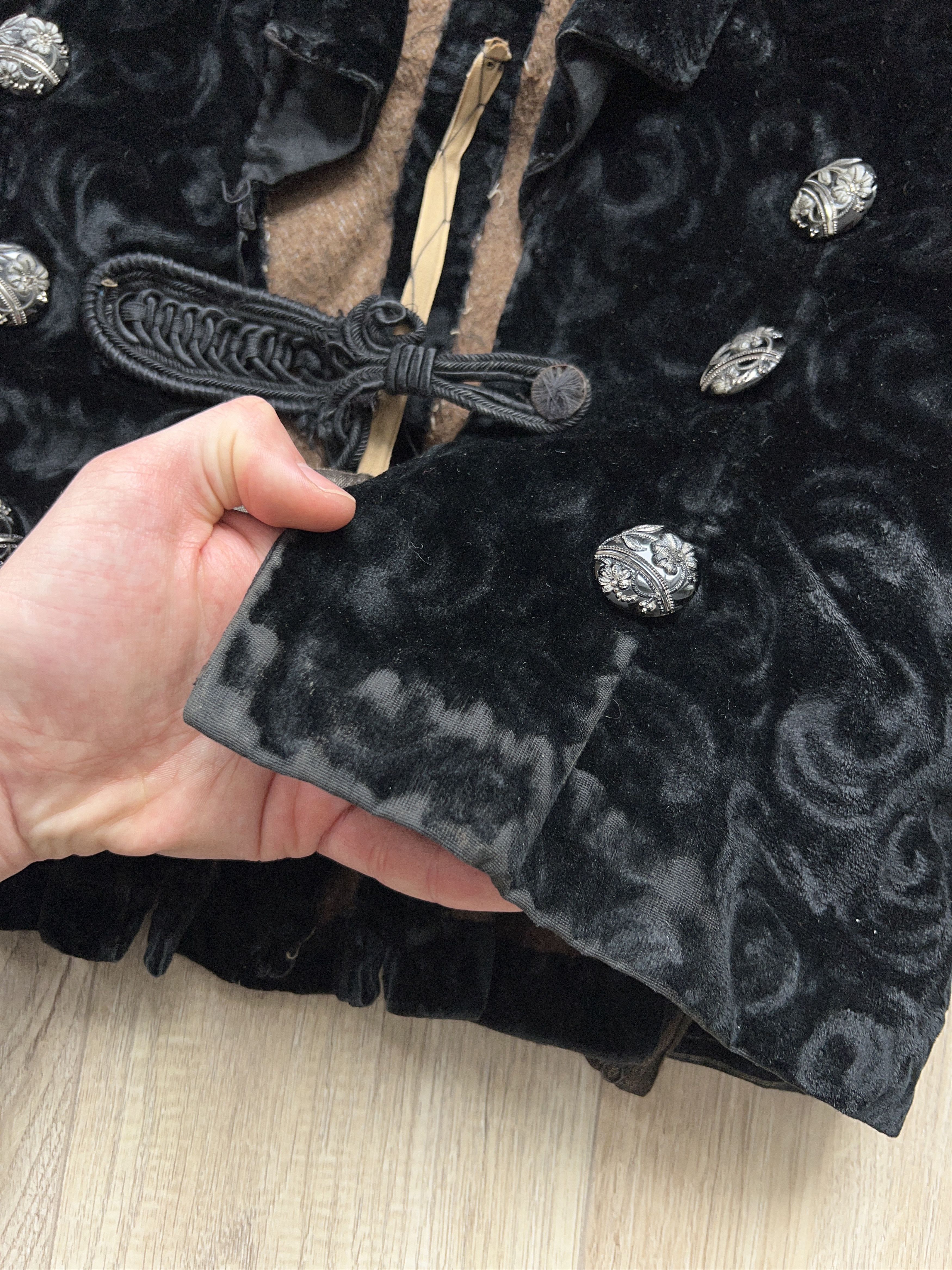 Vintage 19th Century Victorian Era Black Velvet Bodice Blazer Jacket Size ONE SIZE - 4 Thumbnail
