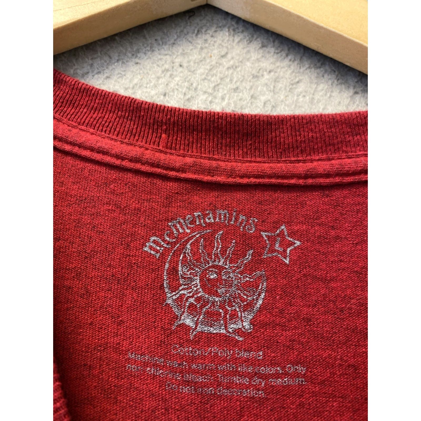 Vintage VINTAGE Mc Menamins Unisex T-Shirt Adult Large Red School 90s Size US L / EU 52-54 / 3 - 3 Thumbnail