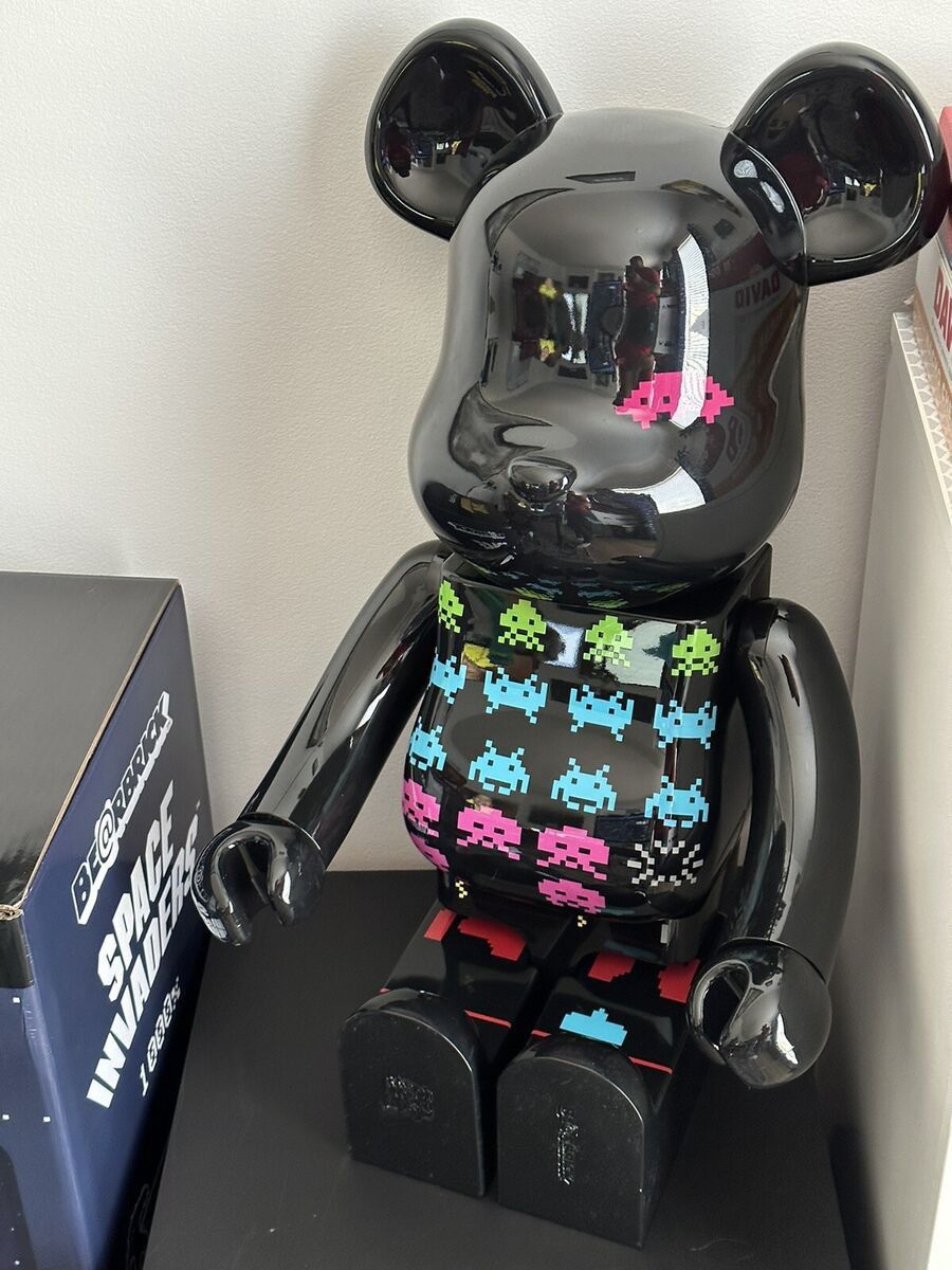 Medicom Toy Space Invaders Bearbrick %1000 Size ONE SIZE - 5 Thumbnail