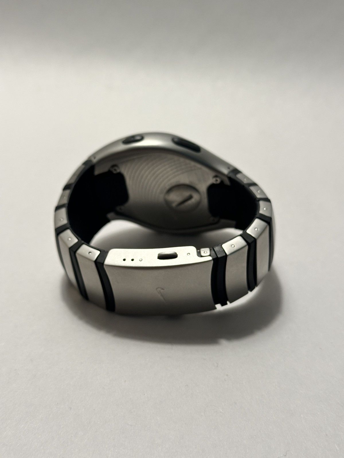 Nike × Vintage NIKE TRIAX STAINLESS STEEL QUARTZ WATCH, WG80-4010 Size 32 - 4 Thumbnail