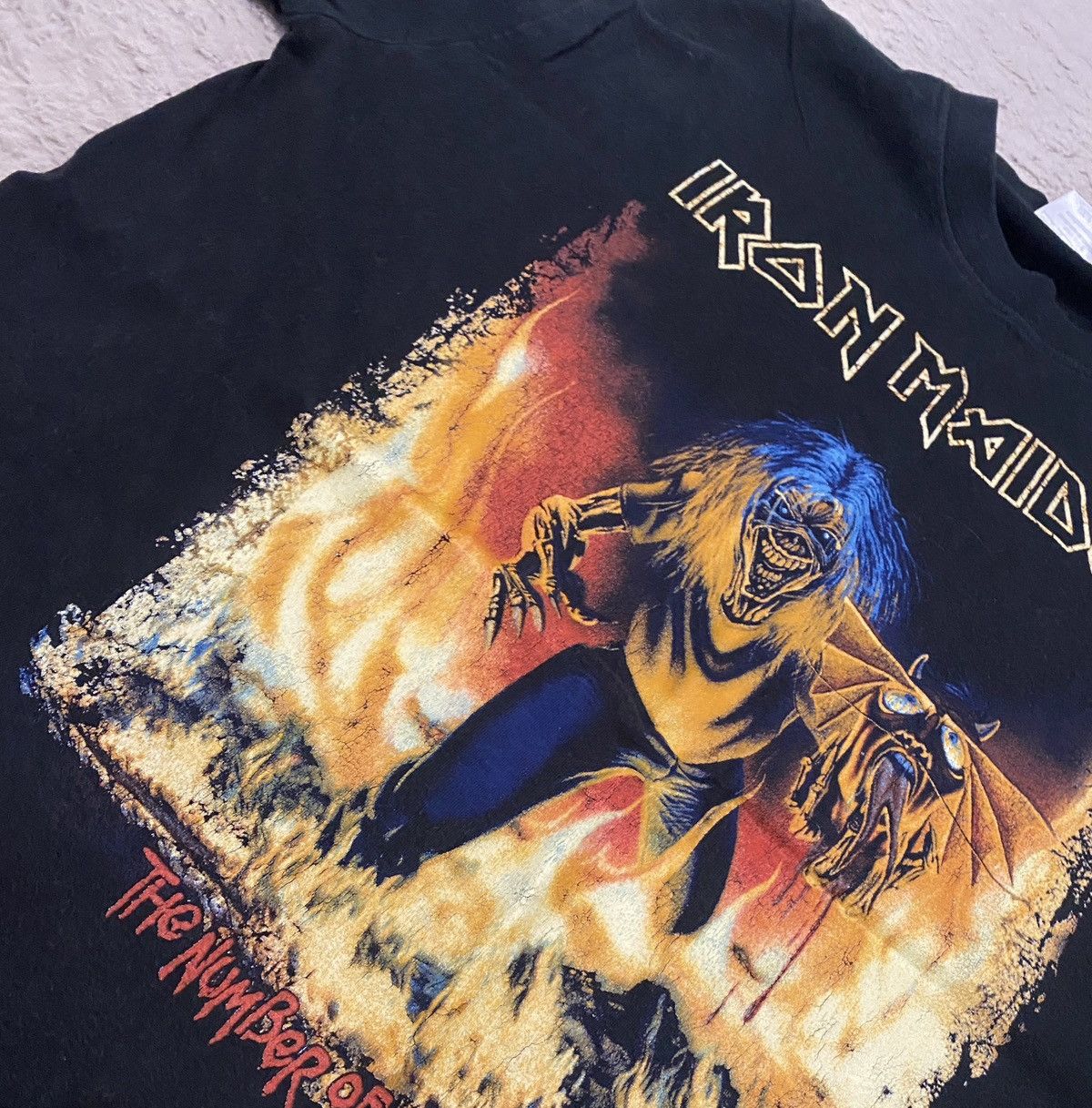 Iron Maiden Iron maiden vintage the number of beast tee 00s Size US L / EU 52-54 / 3 - 7 Thumbnail