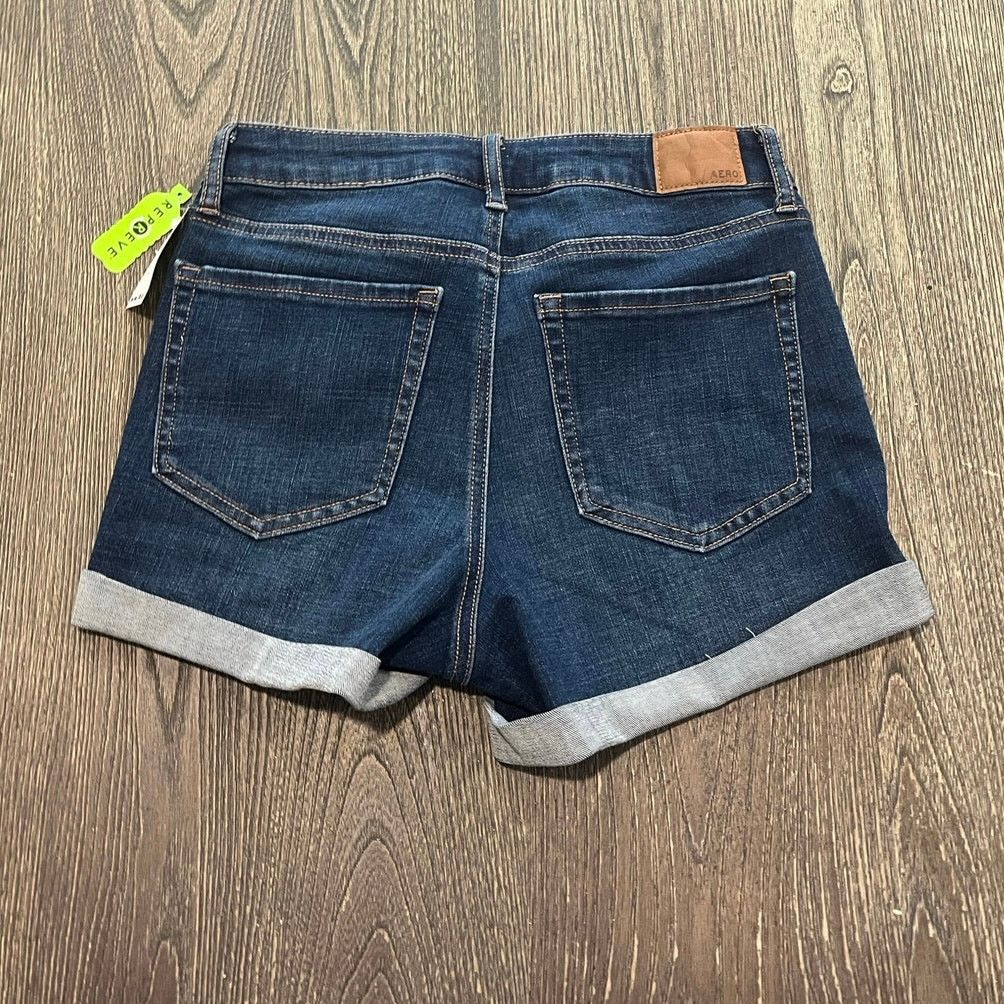 Aeropostale NWT Aeropostale High-Rise Midi Shorts Dark Wash Blue Size 4 Size 27" / US 4 / IT 40 - 8 Thumbnail