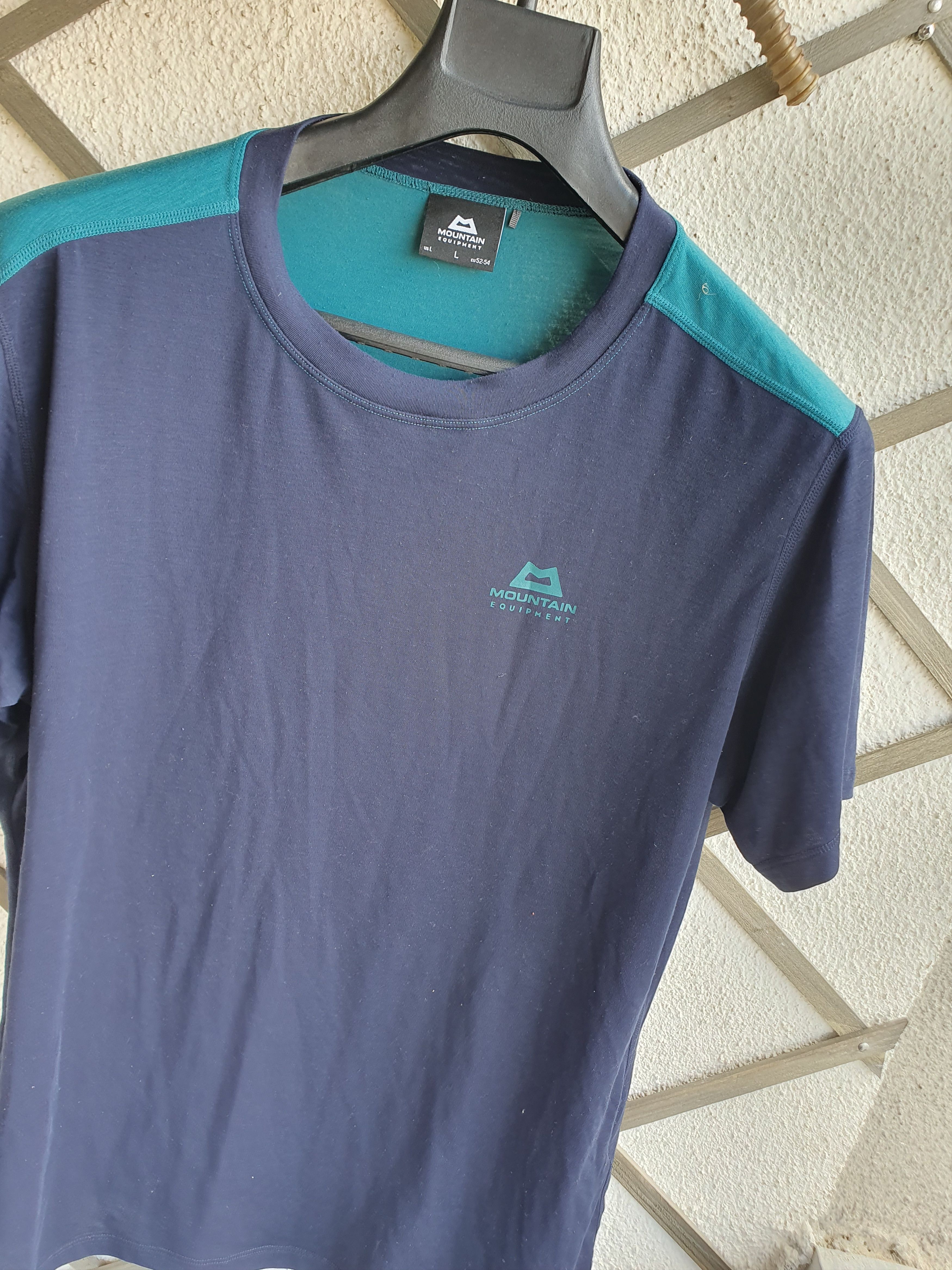 Mountain Equipment Mountain Equipment Groundup Colourblock Tee Base Layer sz L Size US L / EU 52-54 / 3 - 7 Thumbnail