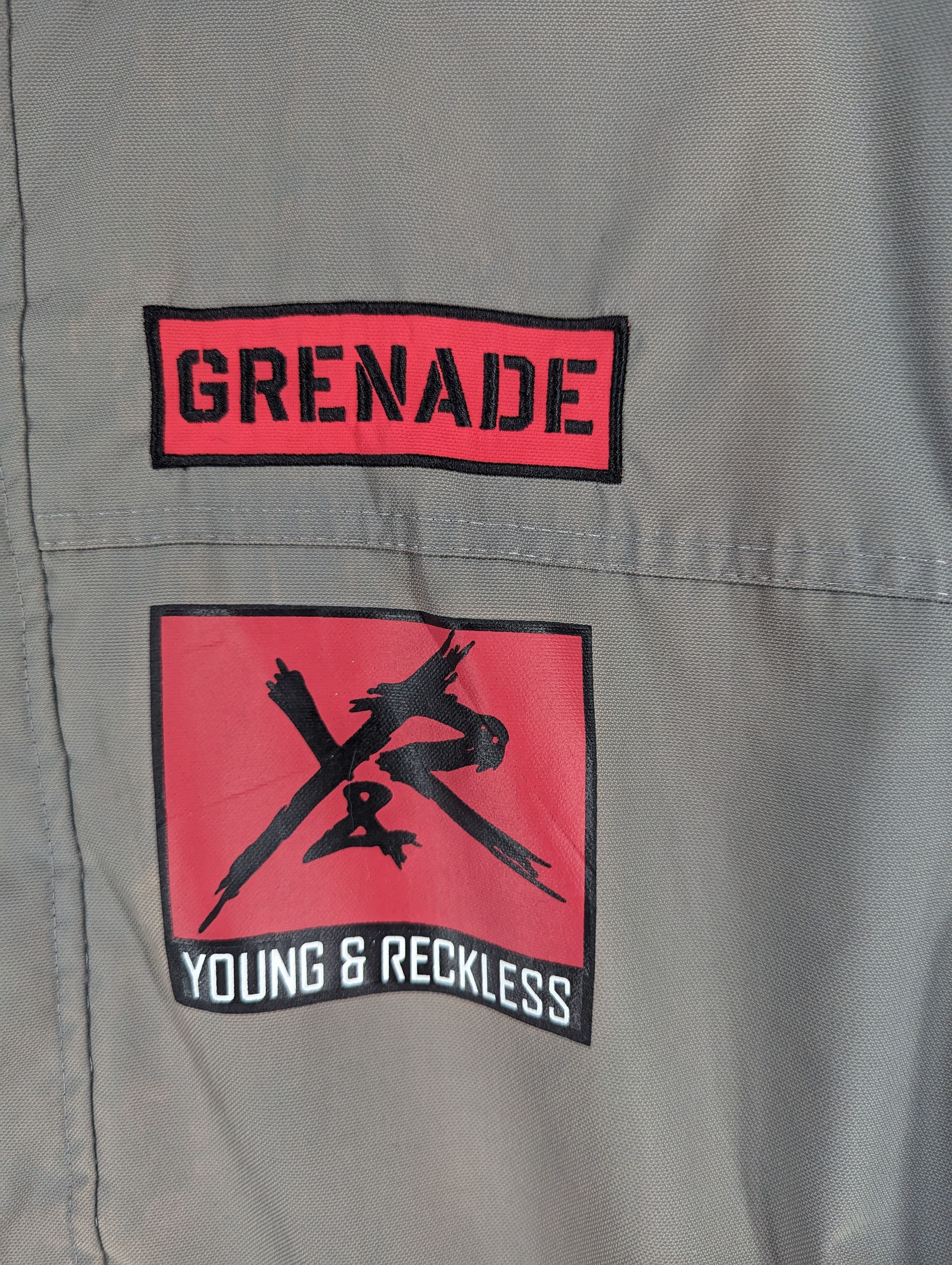 Grenade Vintage Y2k Grenade Snowboard Distressed Hooded Jacket Size US M / EU 48-50 / 2 - 10 Thumbnail