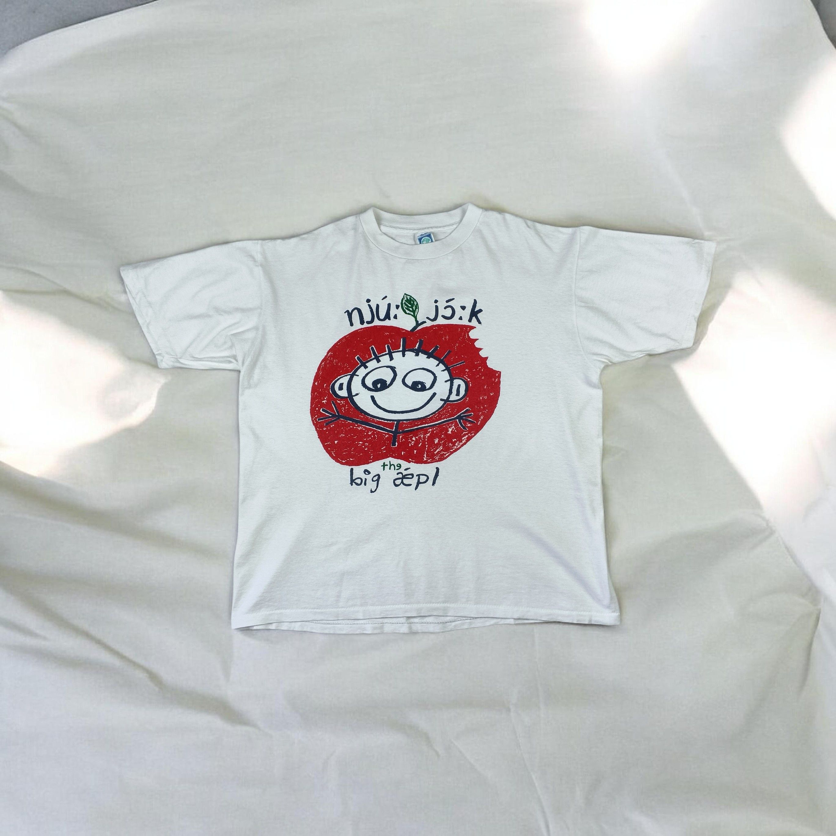 Vintage Vintage 90's BIG AEPL Big Apple T-Shirt Single Stitches Size US L / EU 52-54 / 3 - 1 Thumbnail